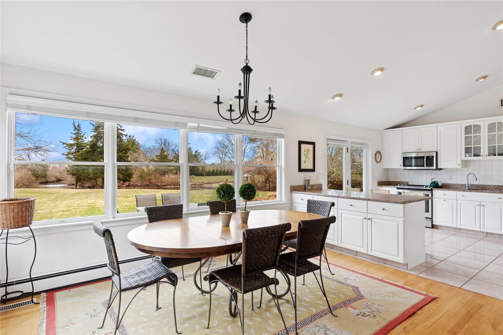 65 Quogue Street Property Photo 8