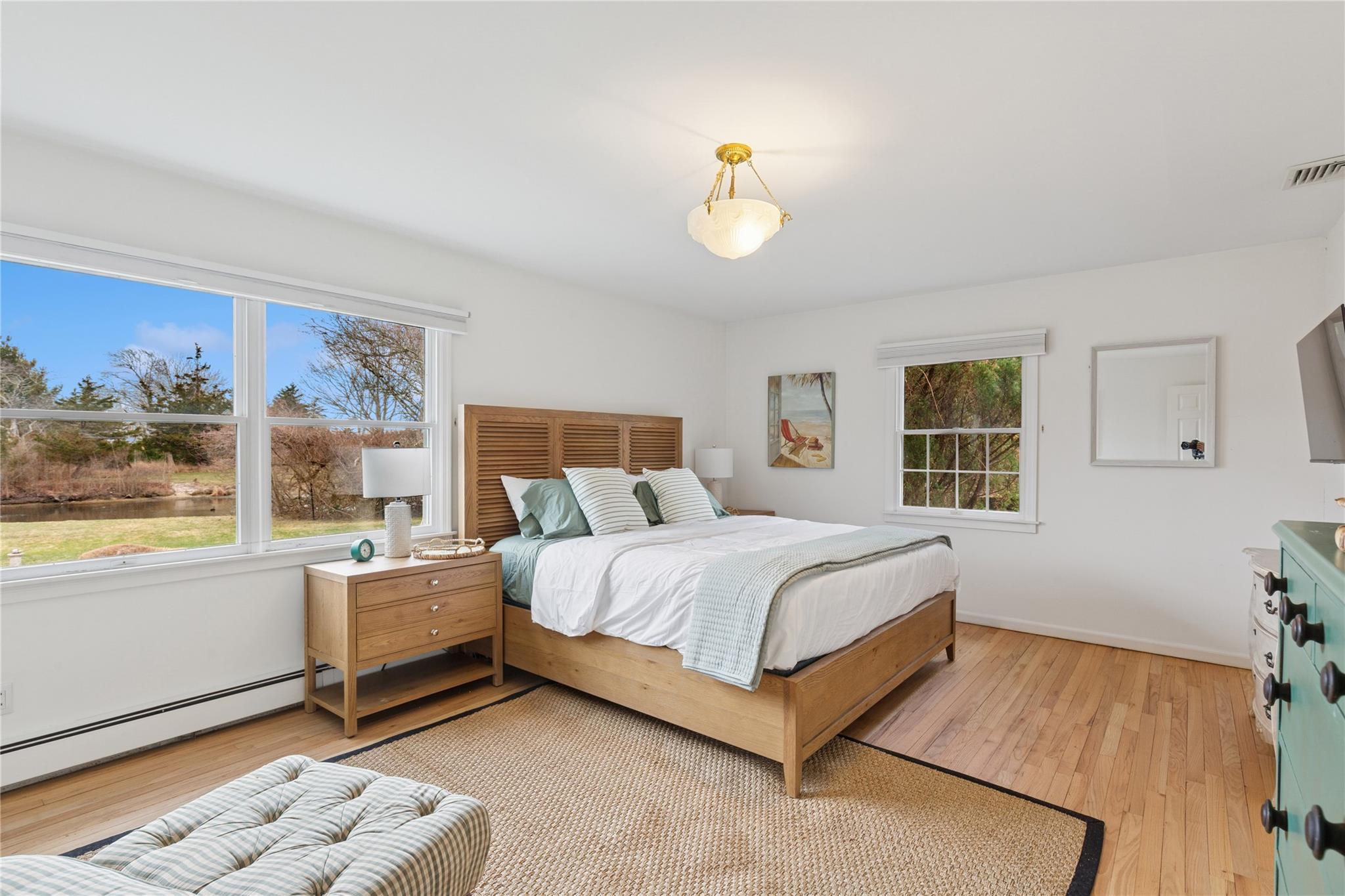 65 Quogue Street Property Photo 11