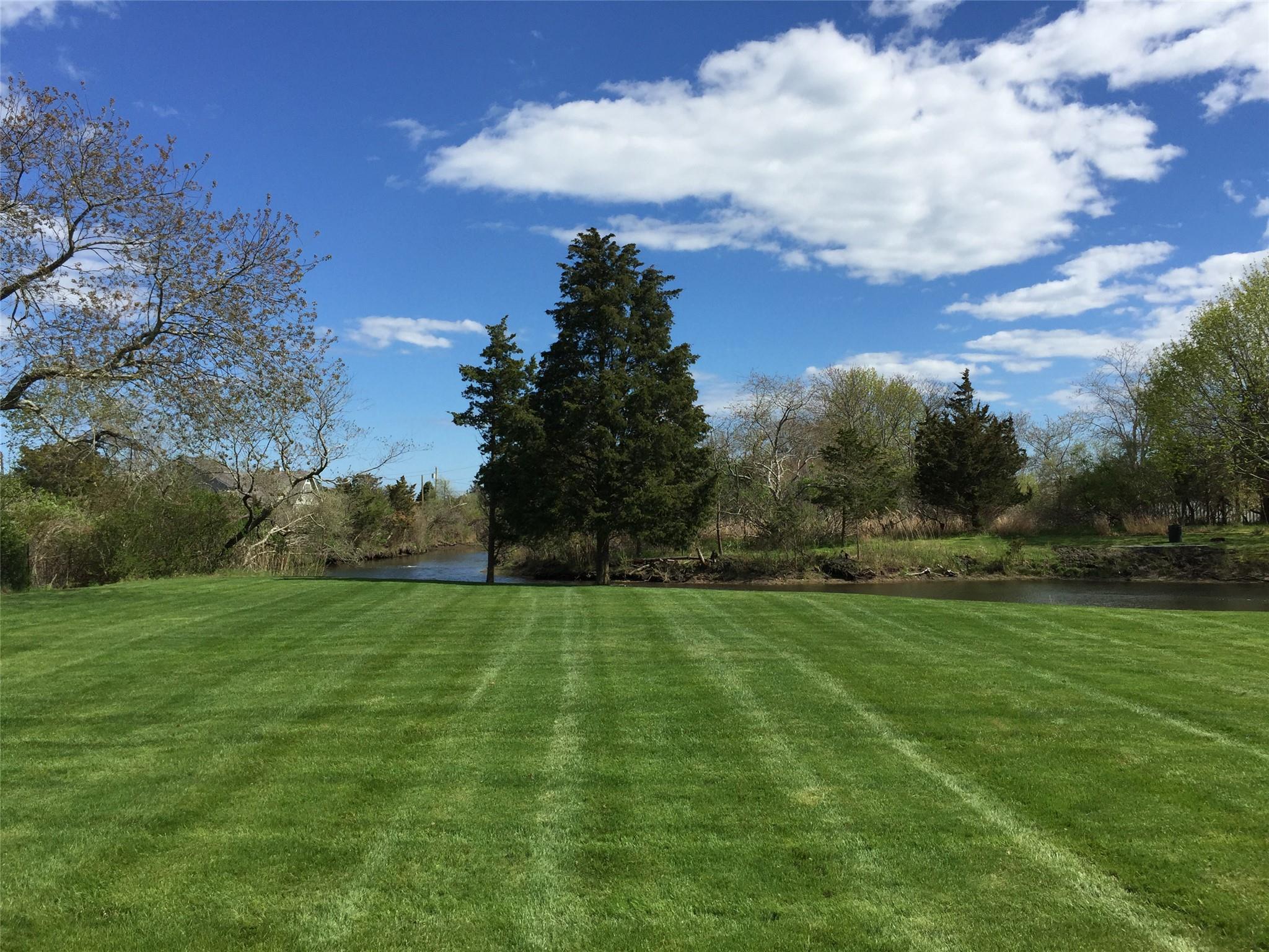 65 Quogue Street Property Photo 21