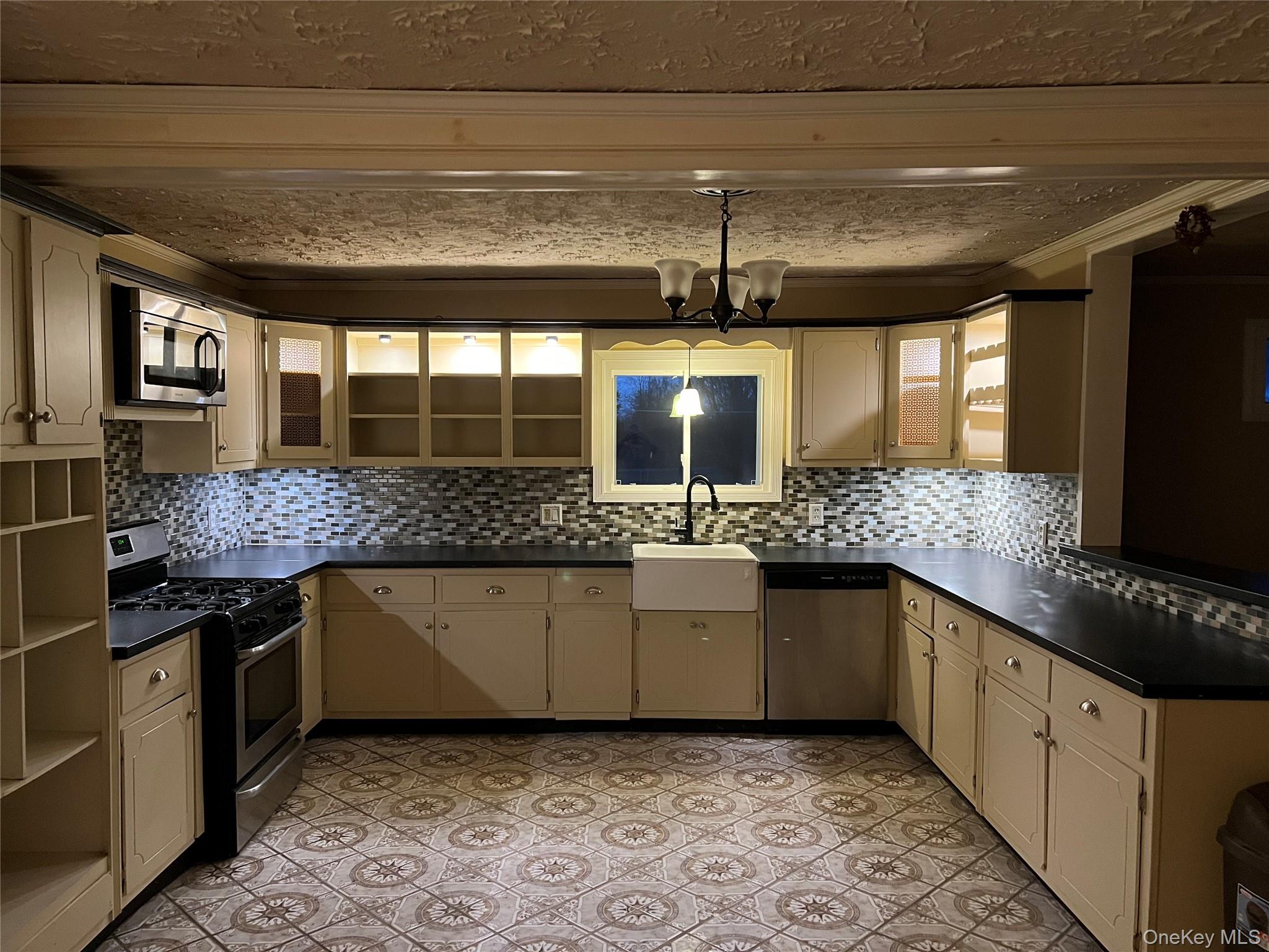 631 State Route 17k Property Photo 18