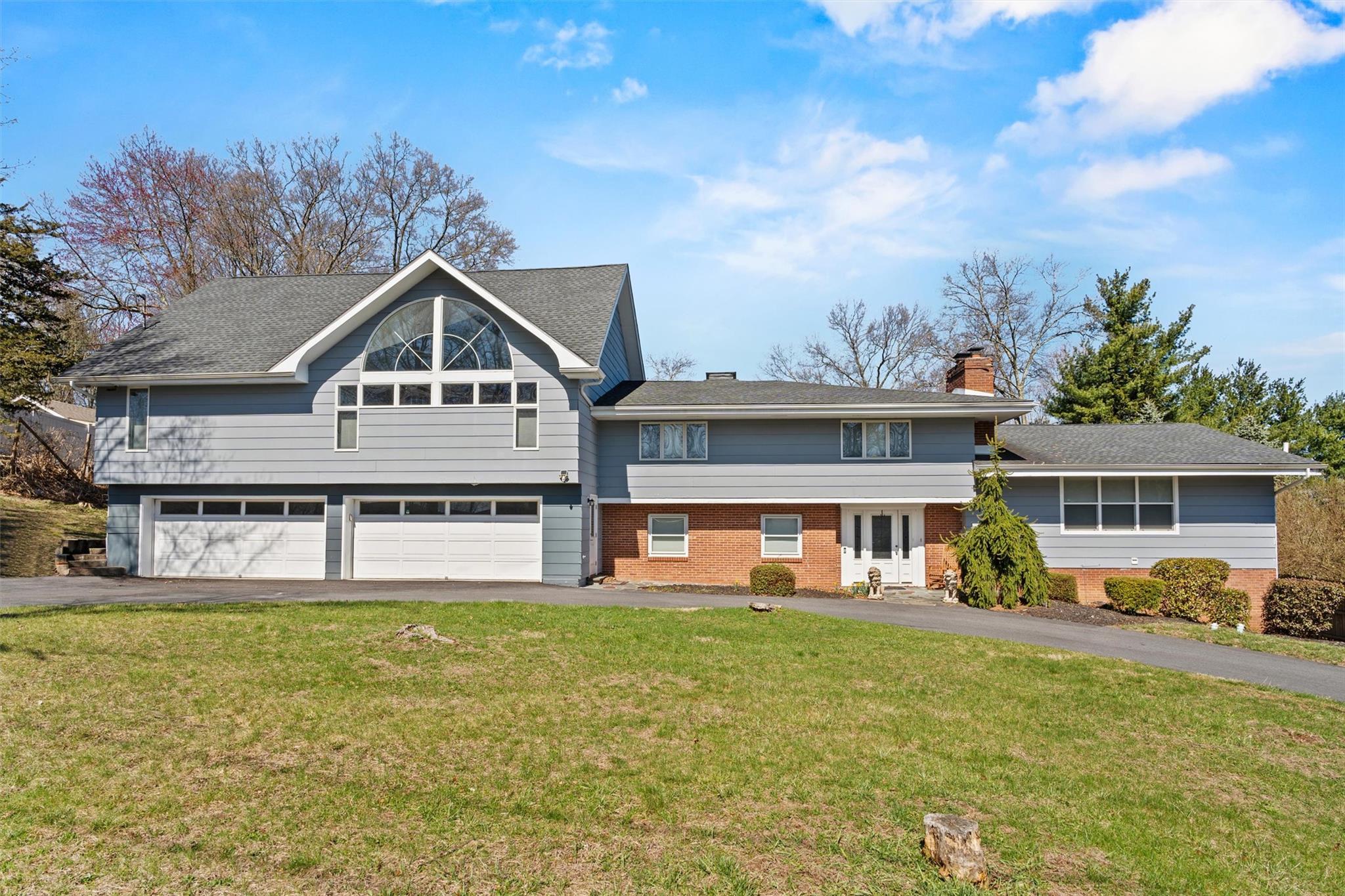 48 Gregory Drive Property Photo