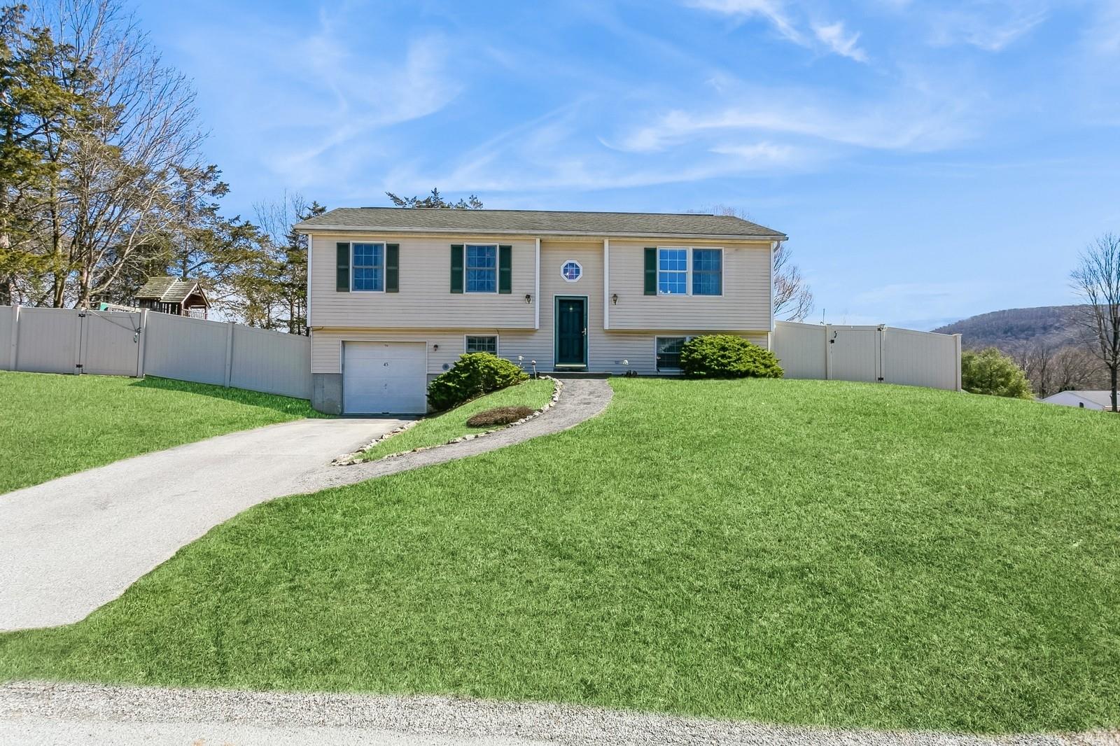 45 Nicole Lane Property Photo