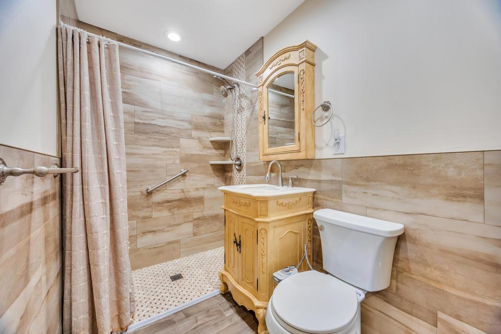 38 Cliff Lane Property Photo 30