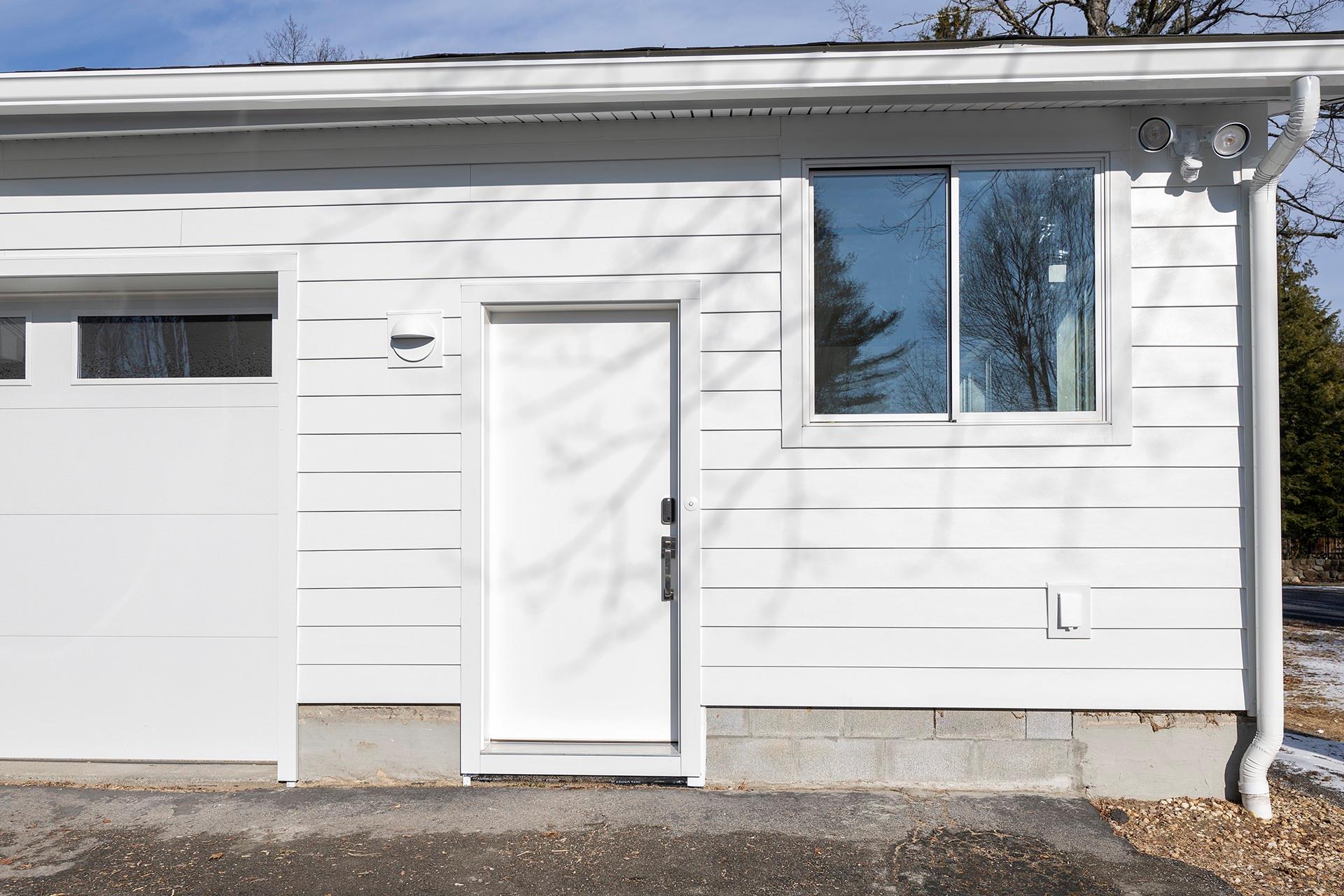 92 Maple Avenue Property Photo