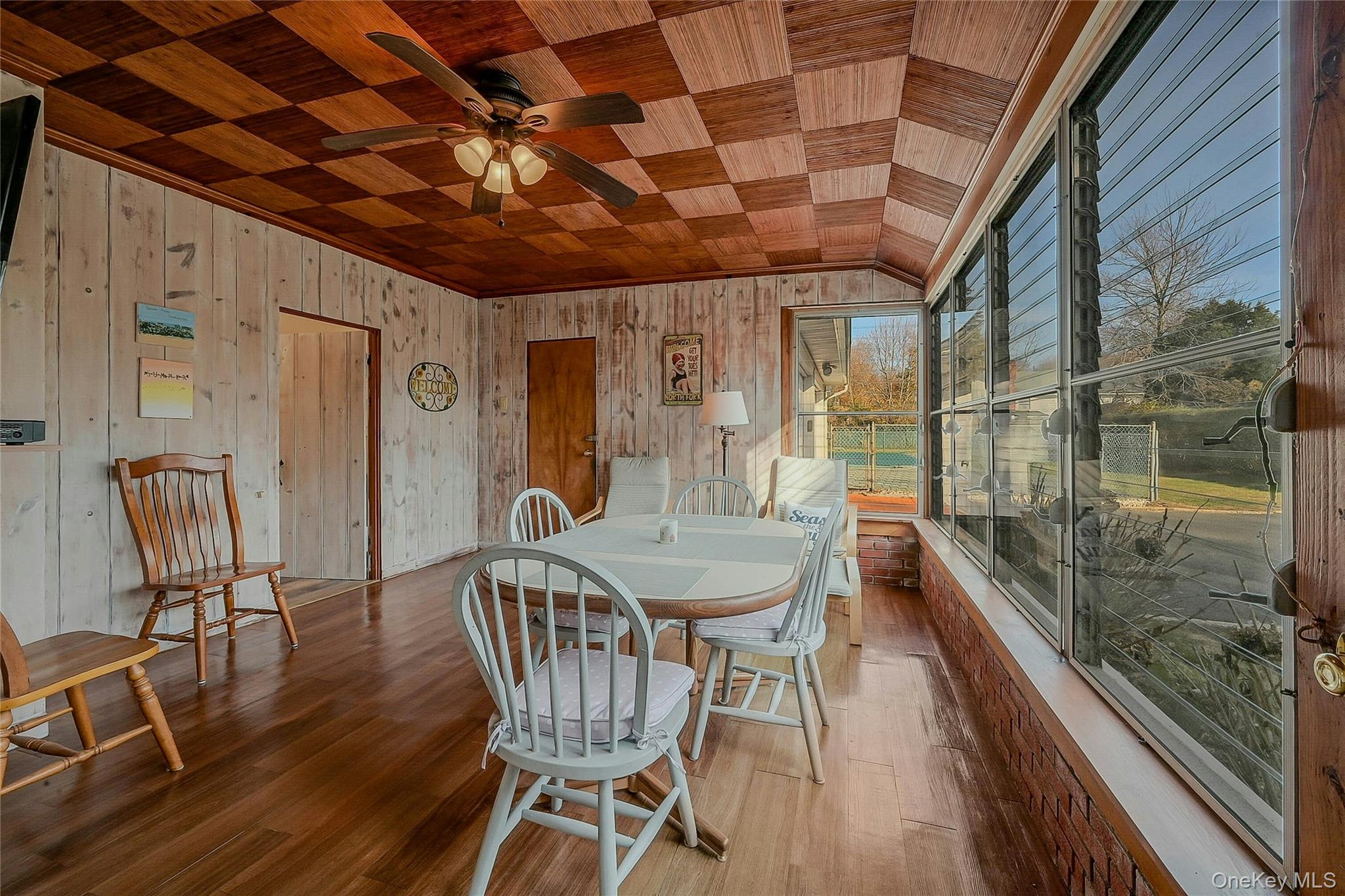425 Old Shipyard Lane Property Photo 8