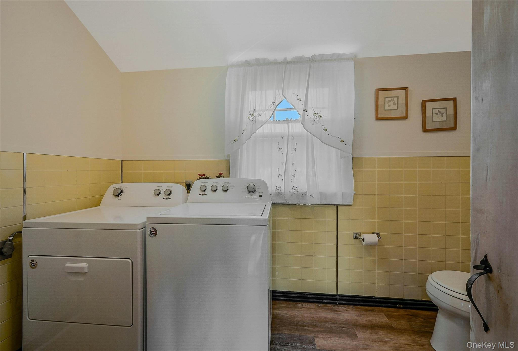 425 Old Shipyard Lane Property Photo 12