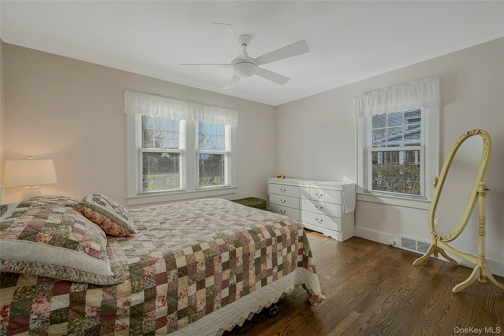 425 Old Shipyard Lane Property Photo 20