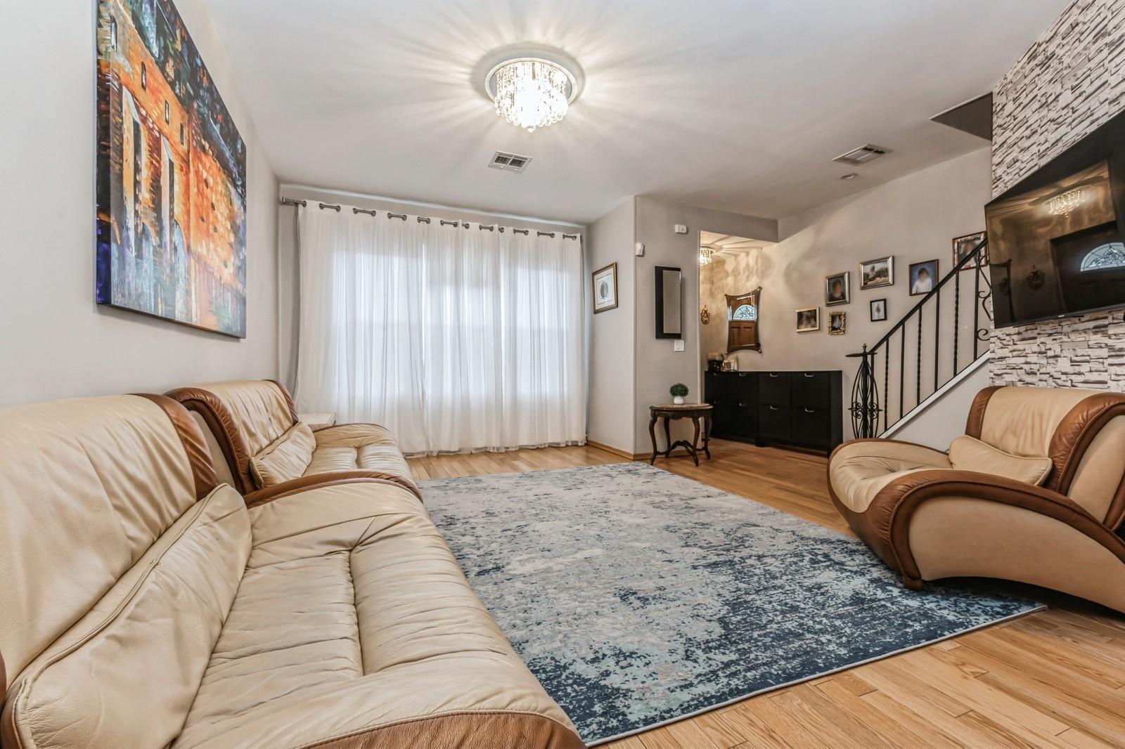 1840 Haring Street Property Photo