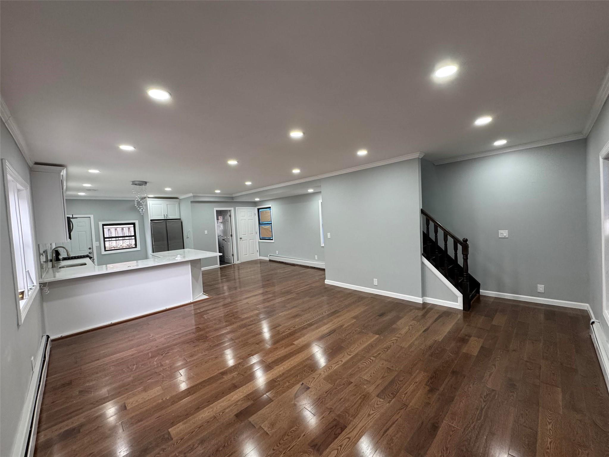 47 Beacon Court Whole House. Property Photo