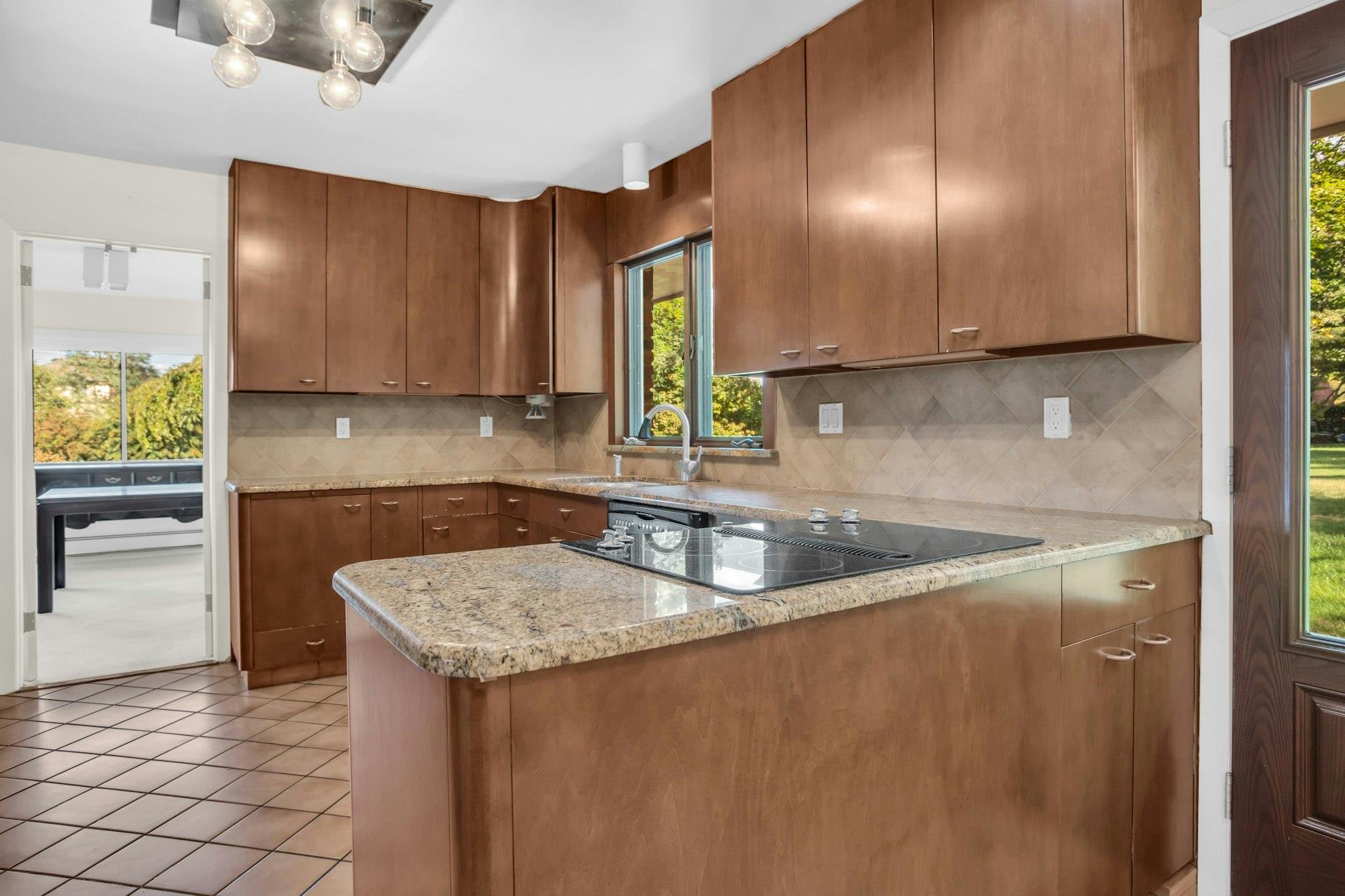 10 Shell Drive Property Photo 19