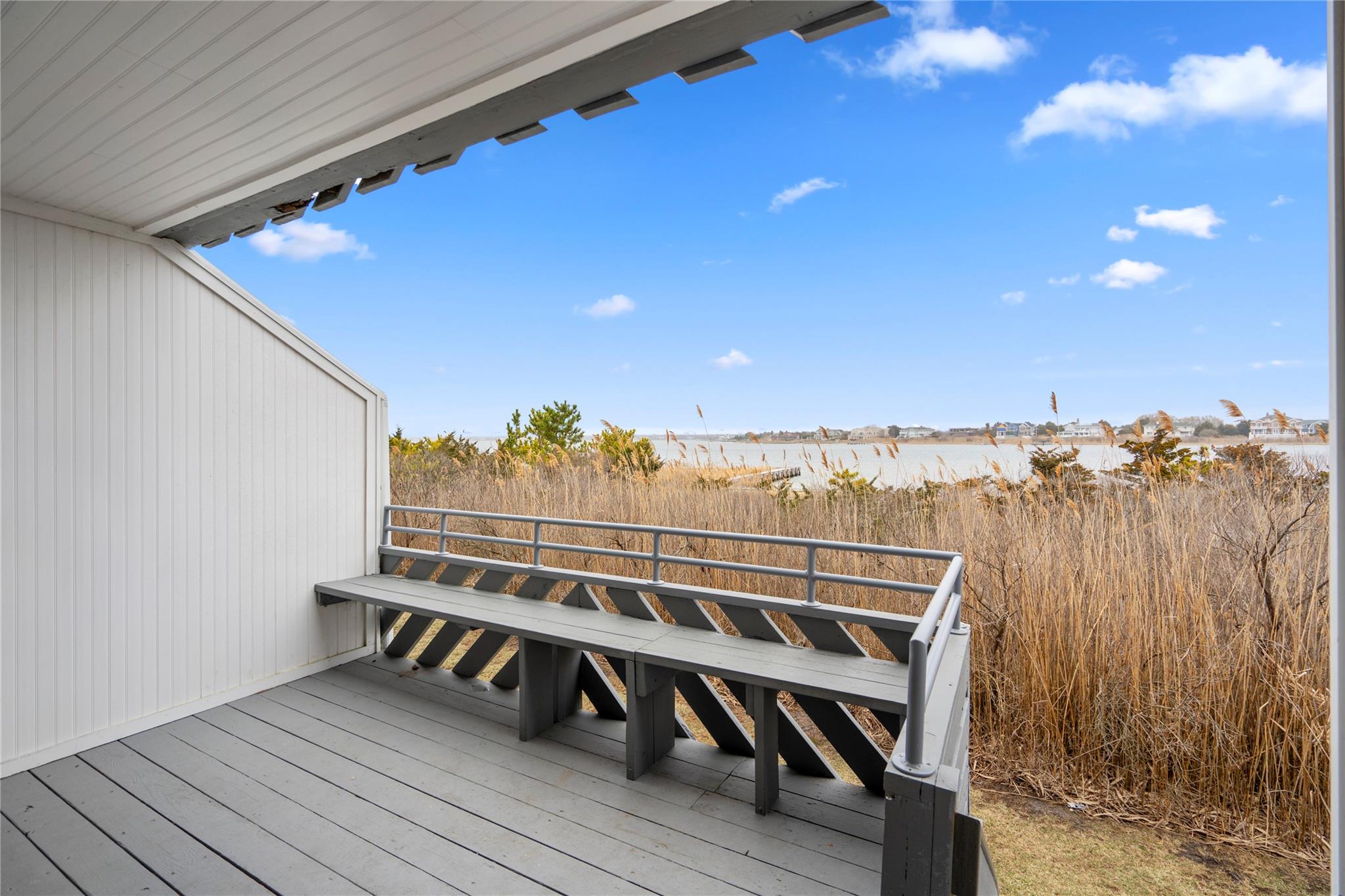 274 Dune Road 11 Property Photo 2