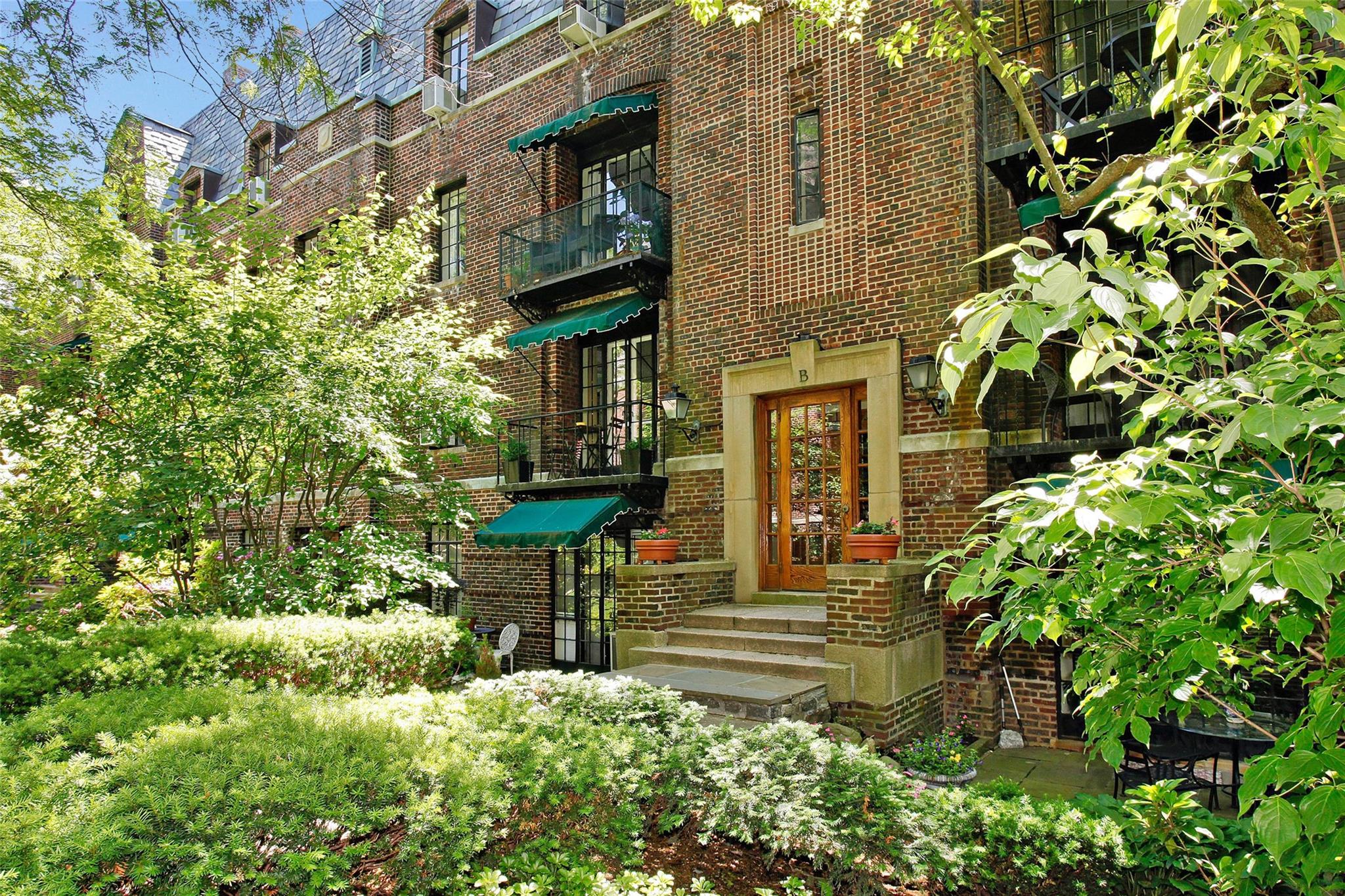 20 N Broadway C313 Property Photo