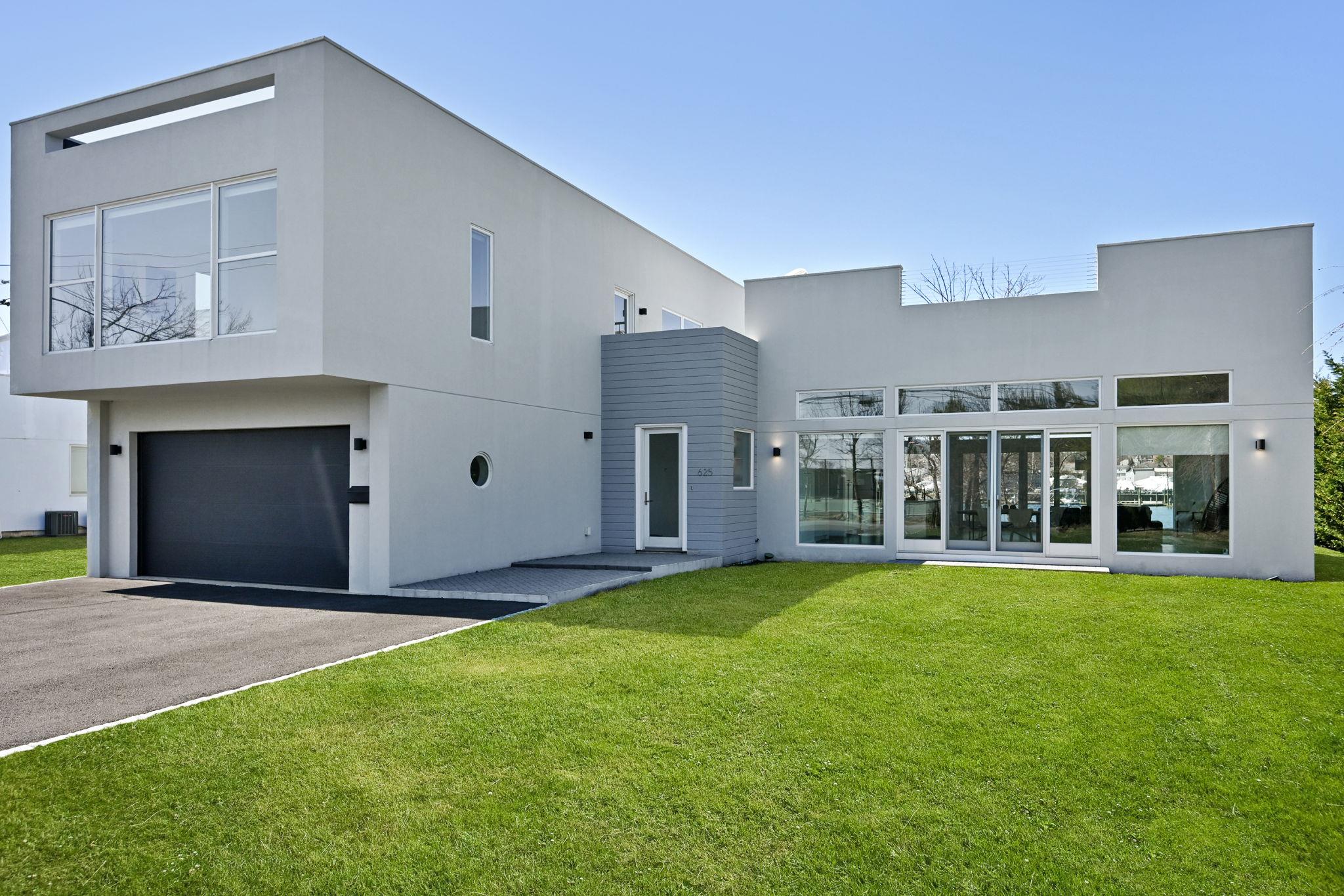 625 Davenport Avenue Property Photo
