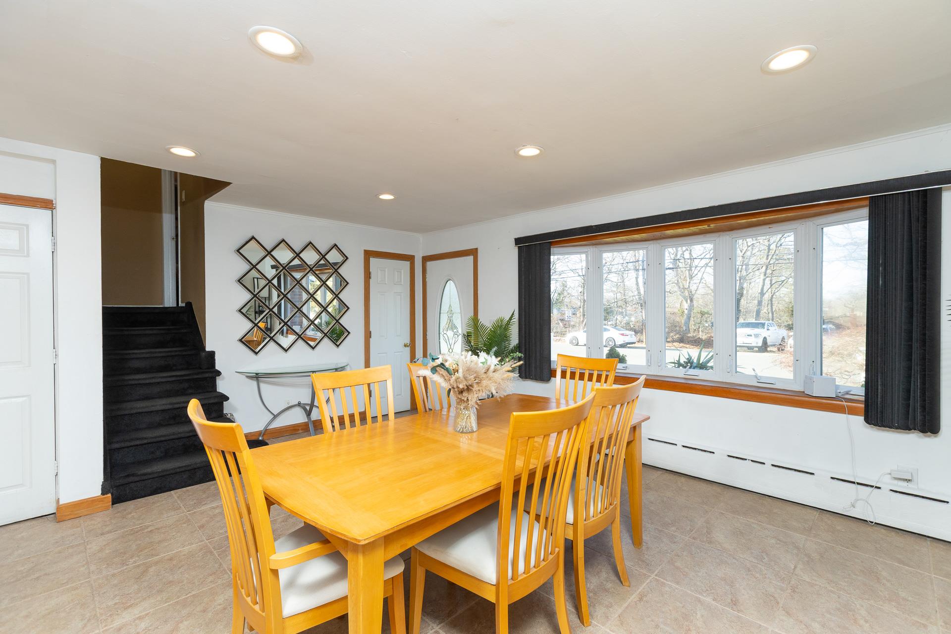 84 Riverside Avenue Property Photo 4