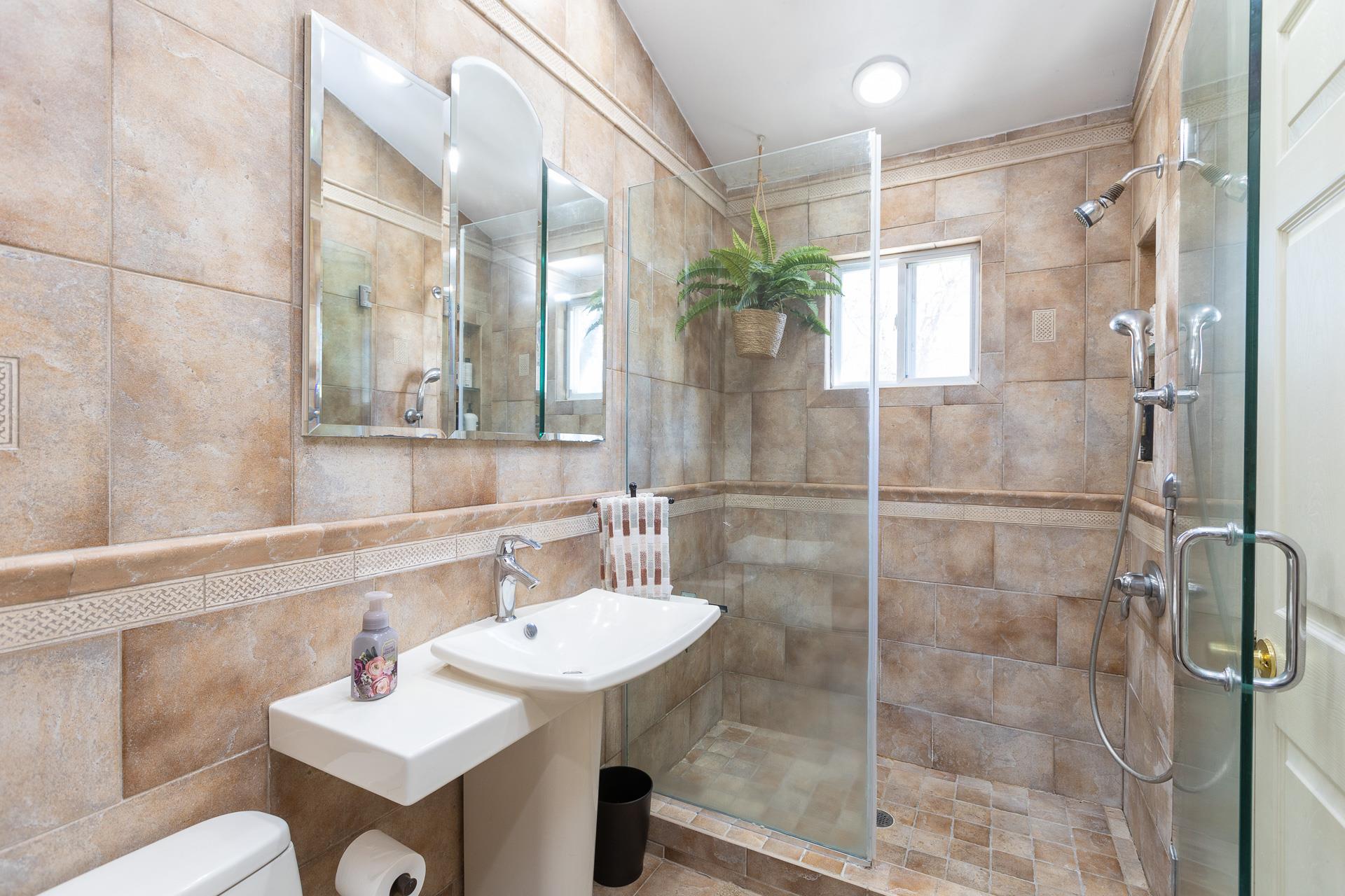 84 Riverside Avenue Property Photo 15