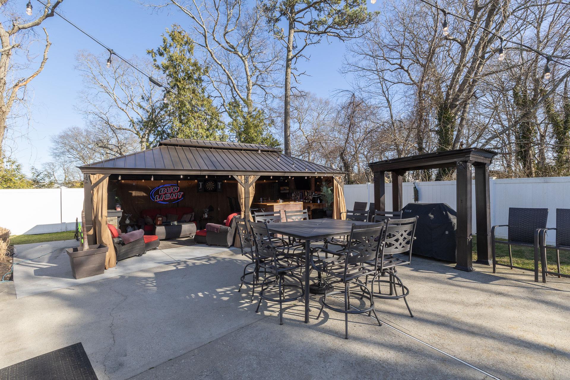 84 Riverside Avenue Property Photo 23