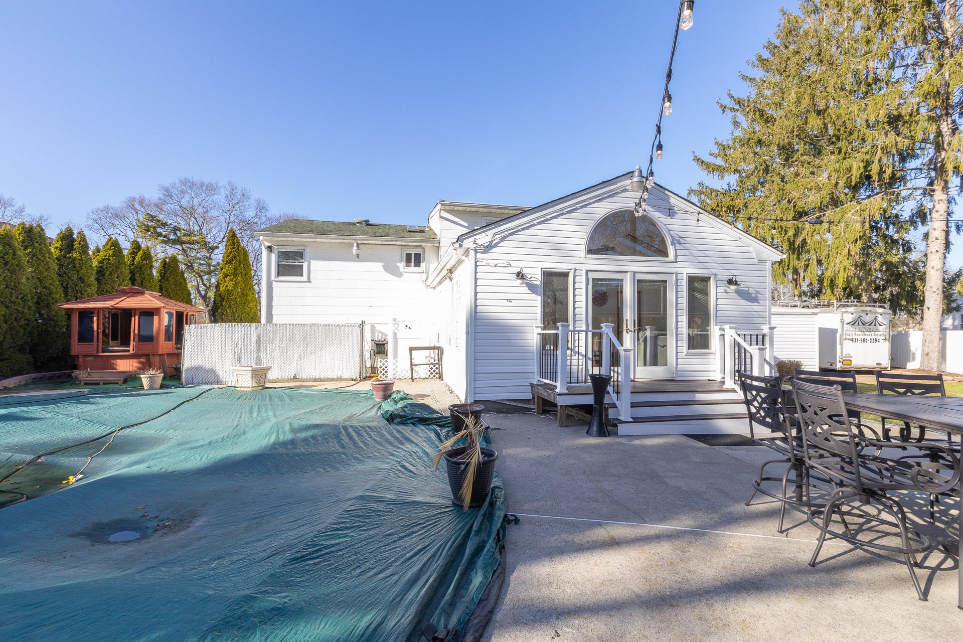 84 Riverside Avenue Property Photo 27