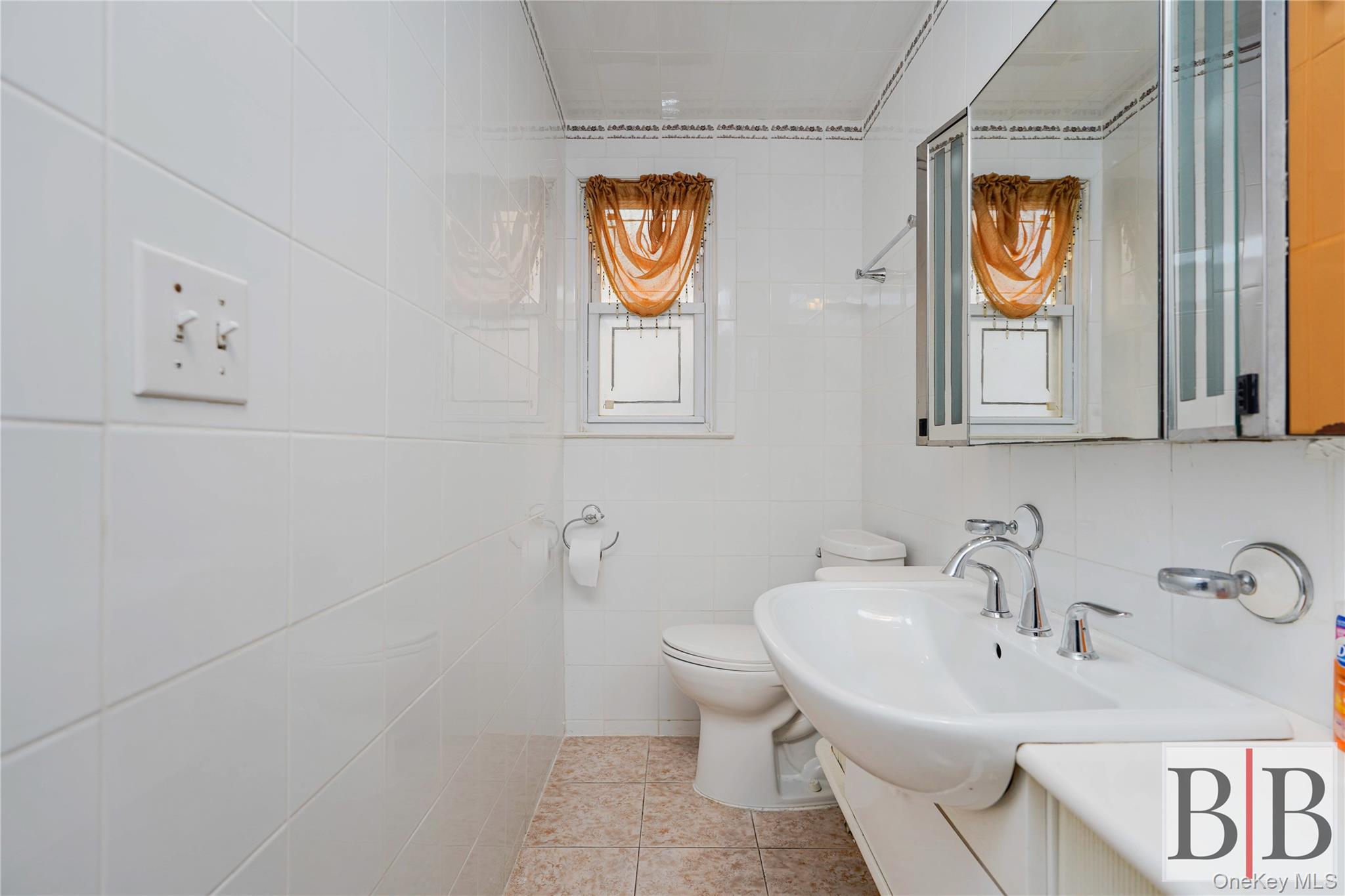 2394 National Drive Property Photo 15