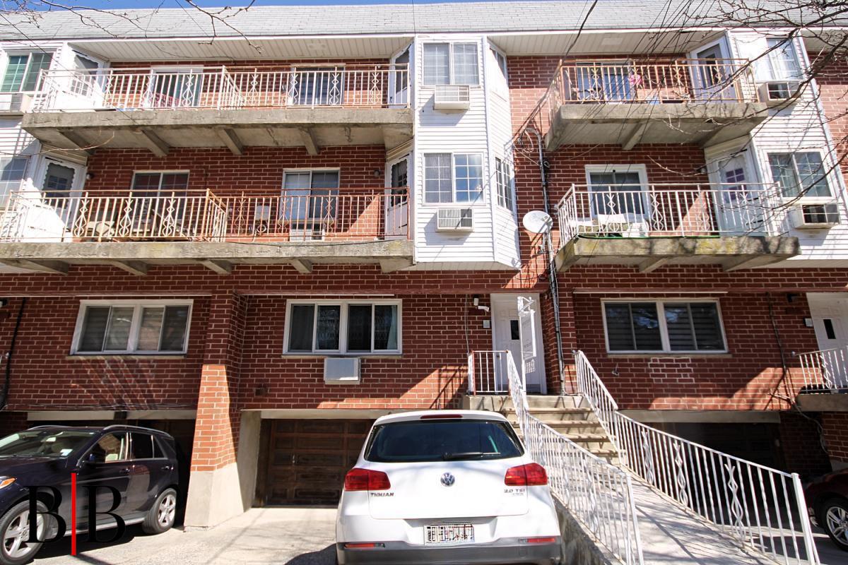 1121 E 73 Street Property Photo