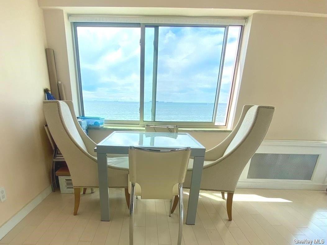 170 W Broadway 4e Property Photo 5