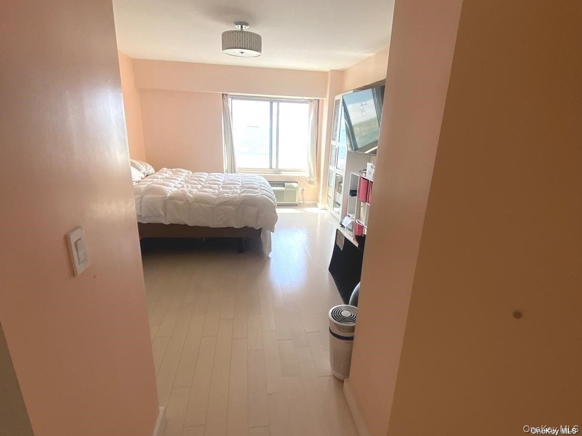 170 W Broadway 4e Property Photo 7