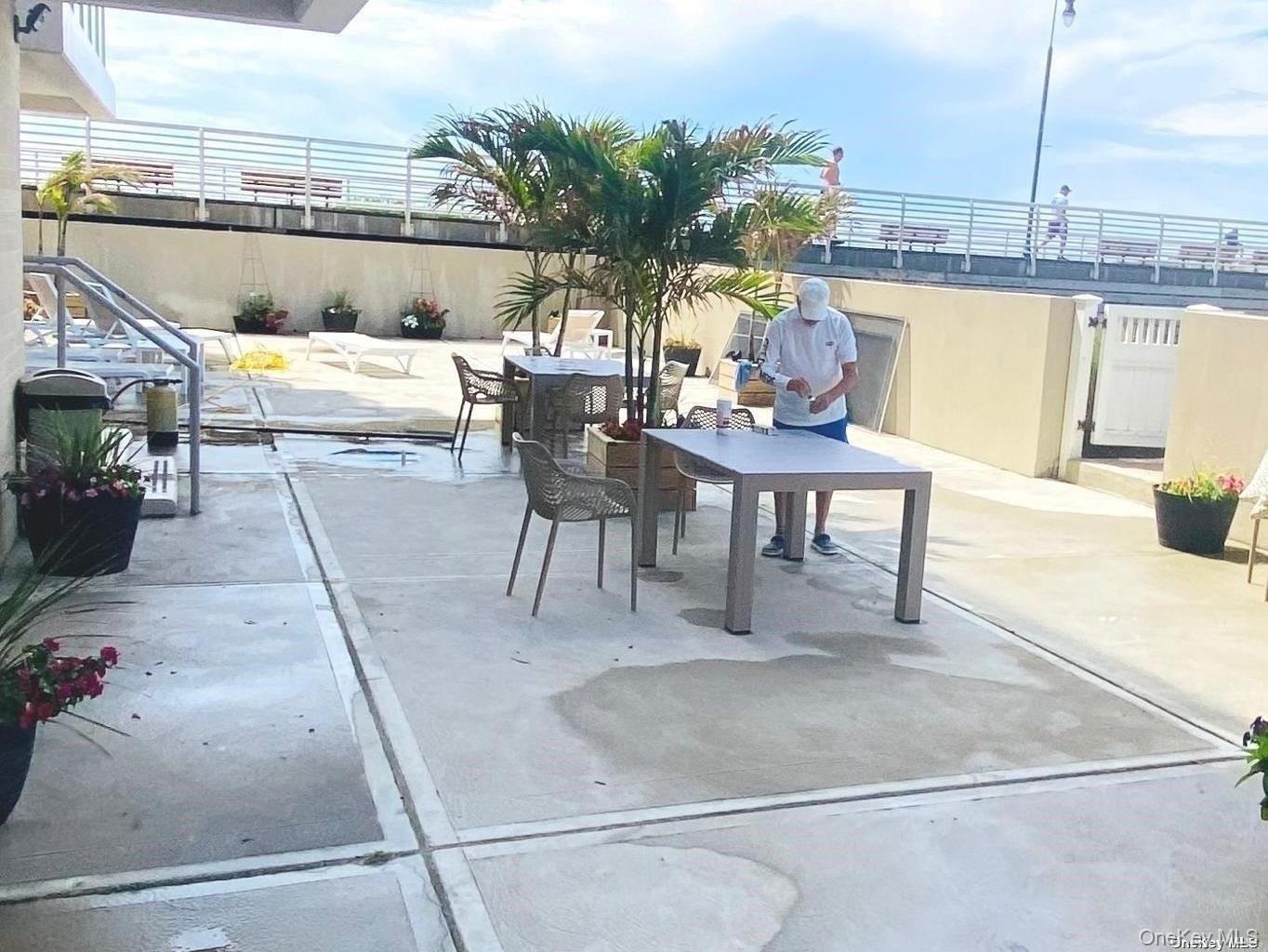 170 W Broadway 4e Property Photo 19