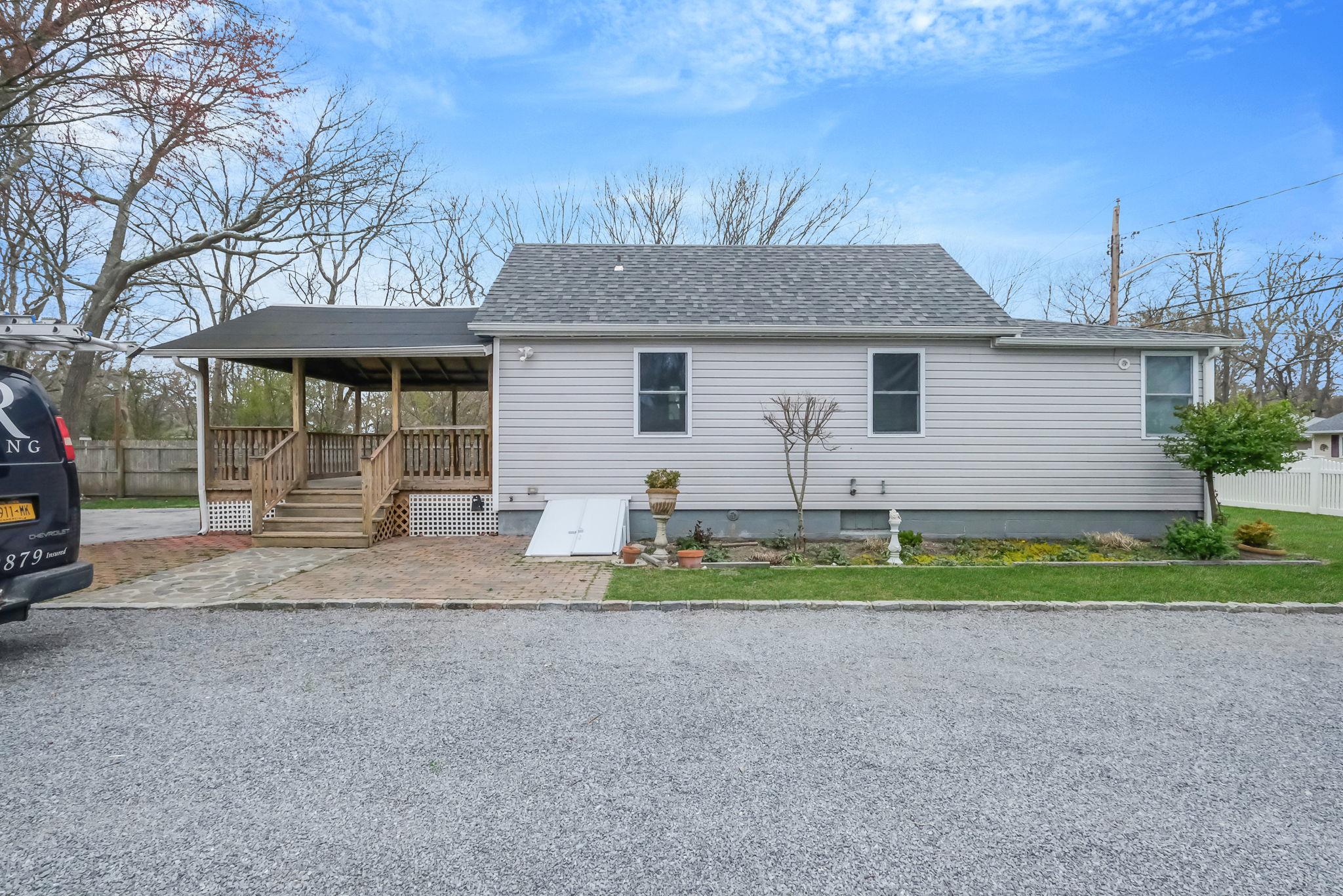 82 Wood Avenue Property Photo