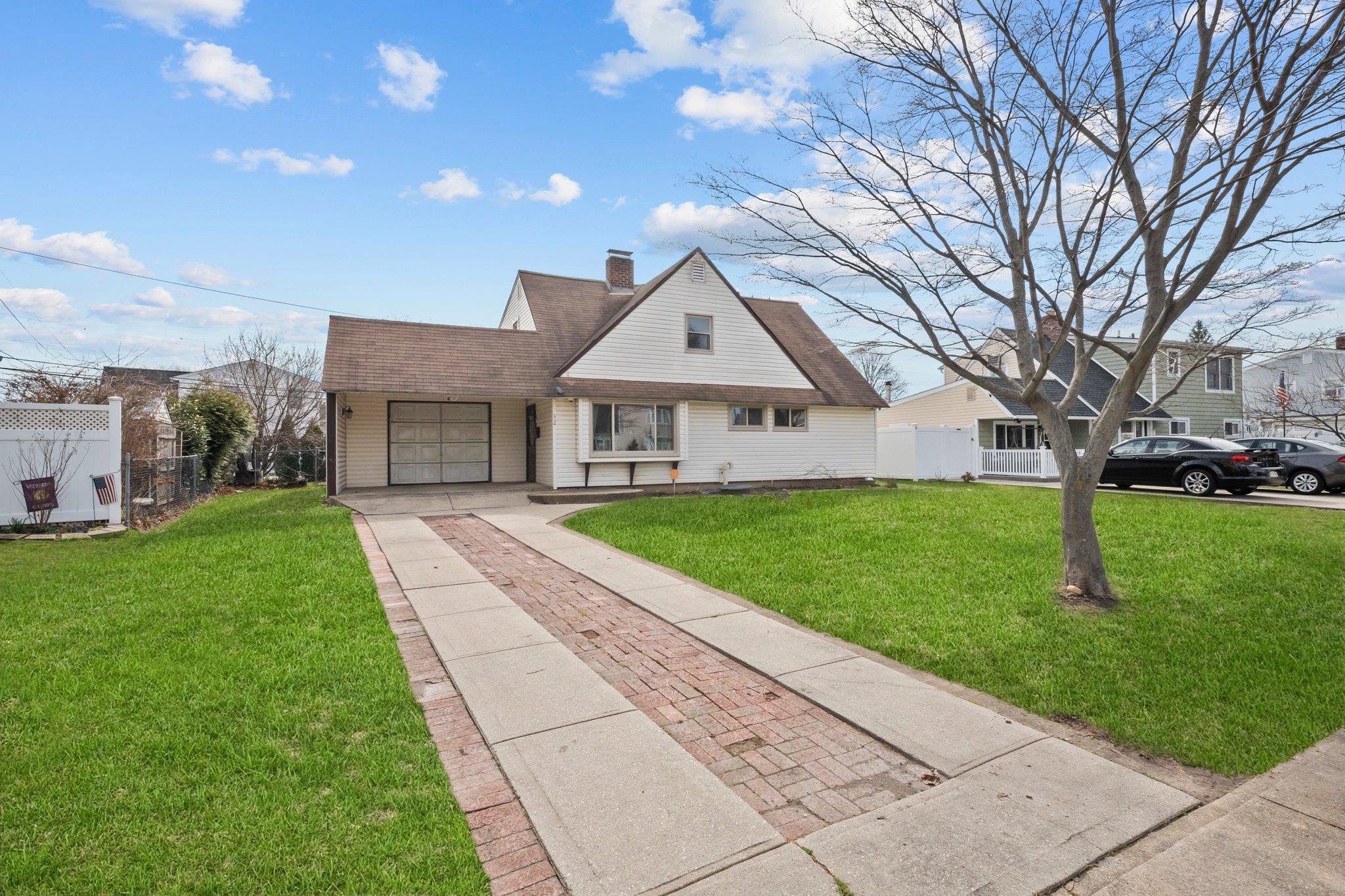 32 Stonecutter Road Property Photo