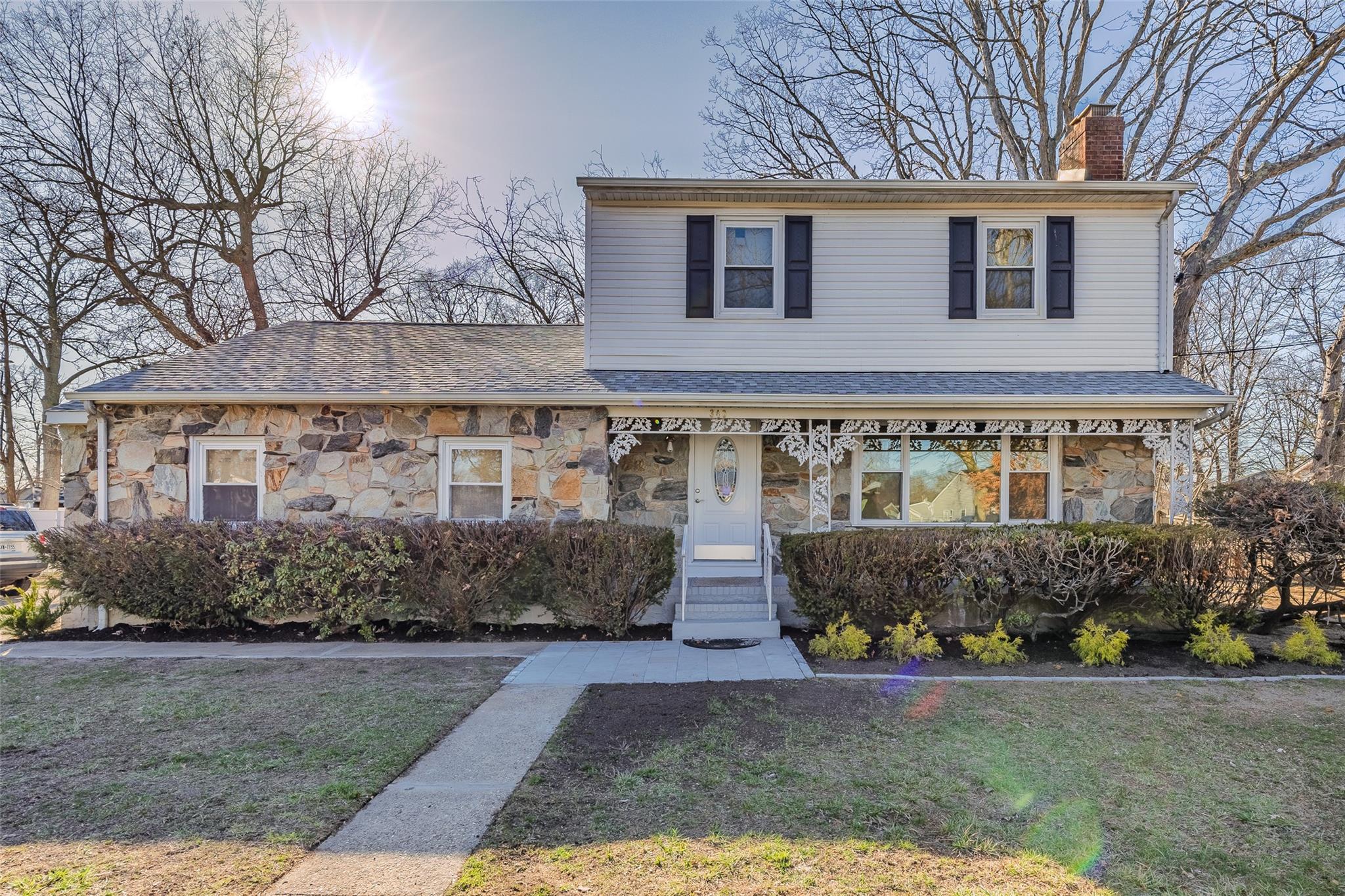 340 Westchester Avenue Property Photo