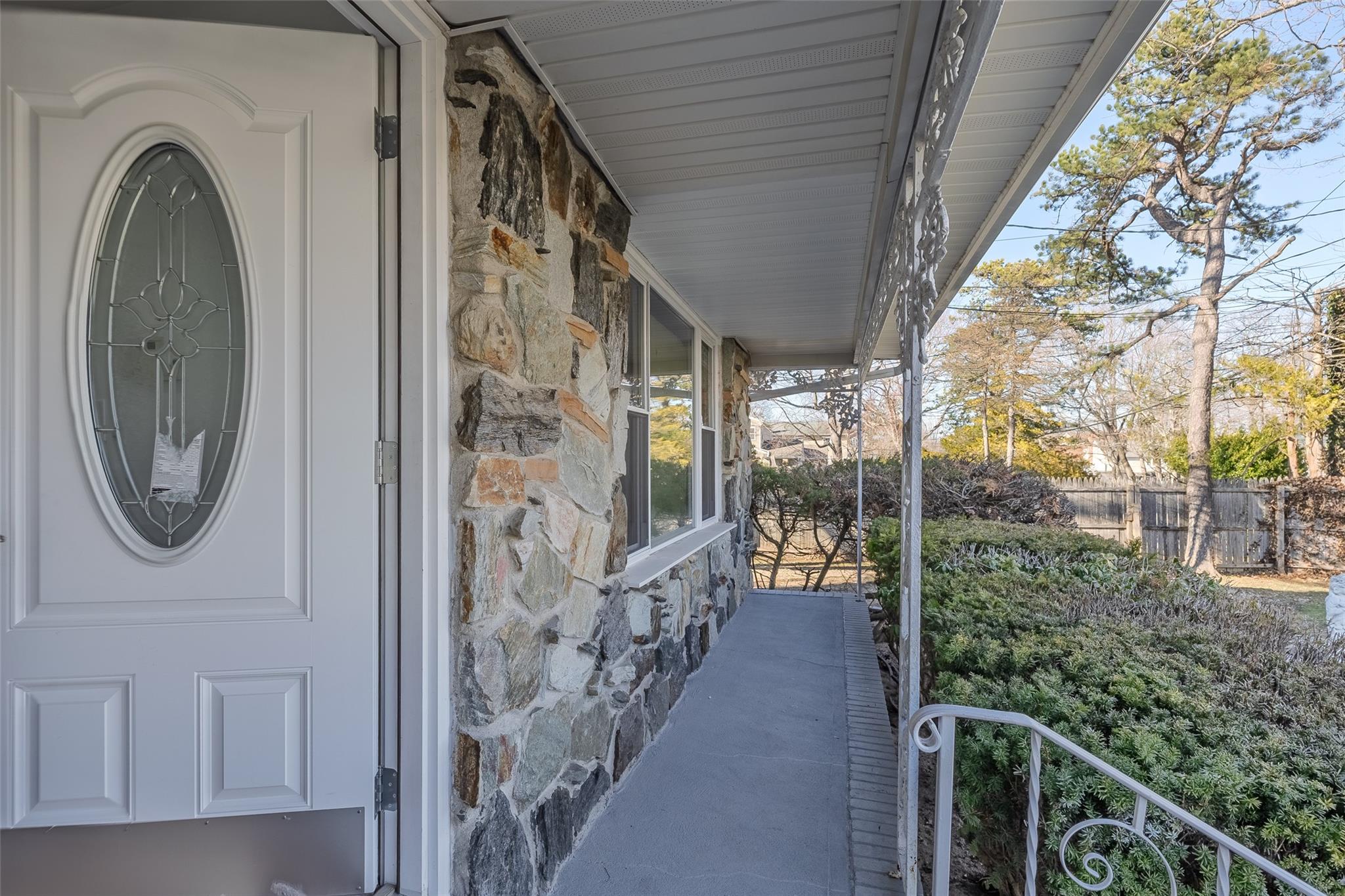 340 Westchester Avenue Property Photo 3
