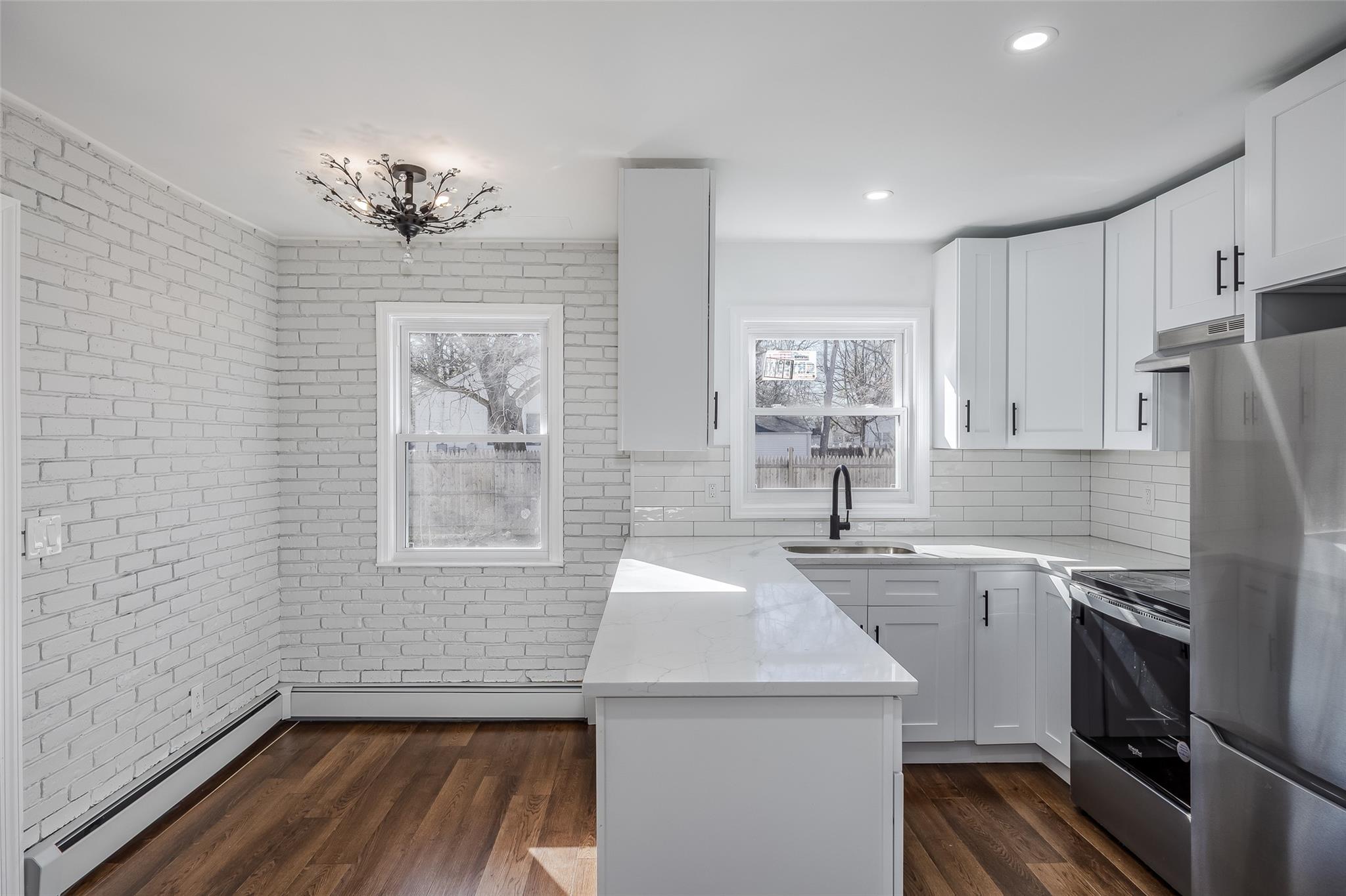 340 Westchester Avenue Property Photo 16