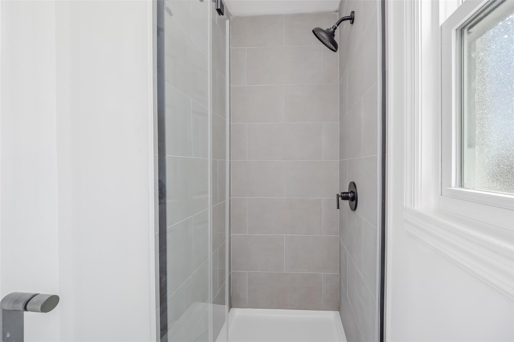 340 Westchester Avenue Property Photo 20