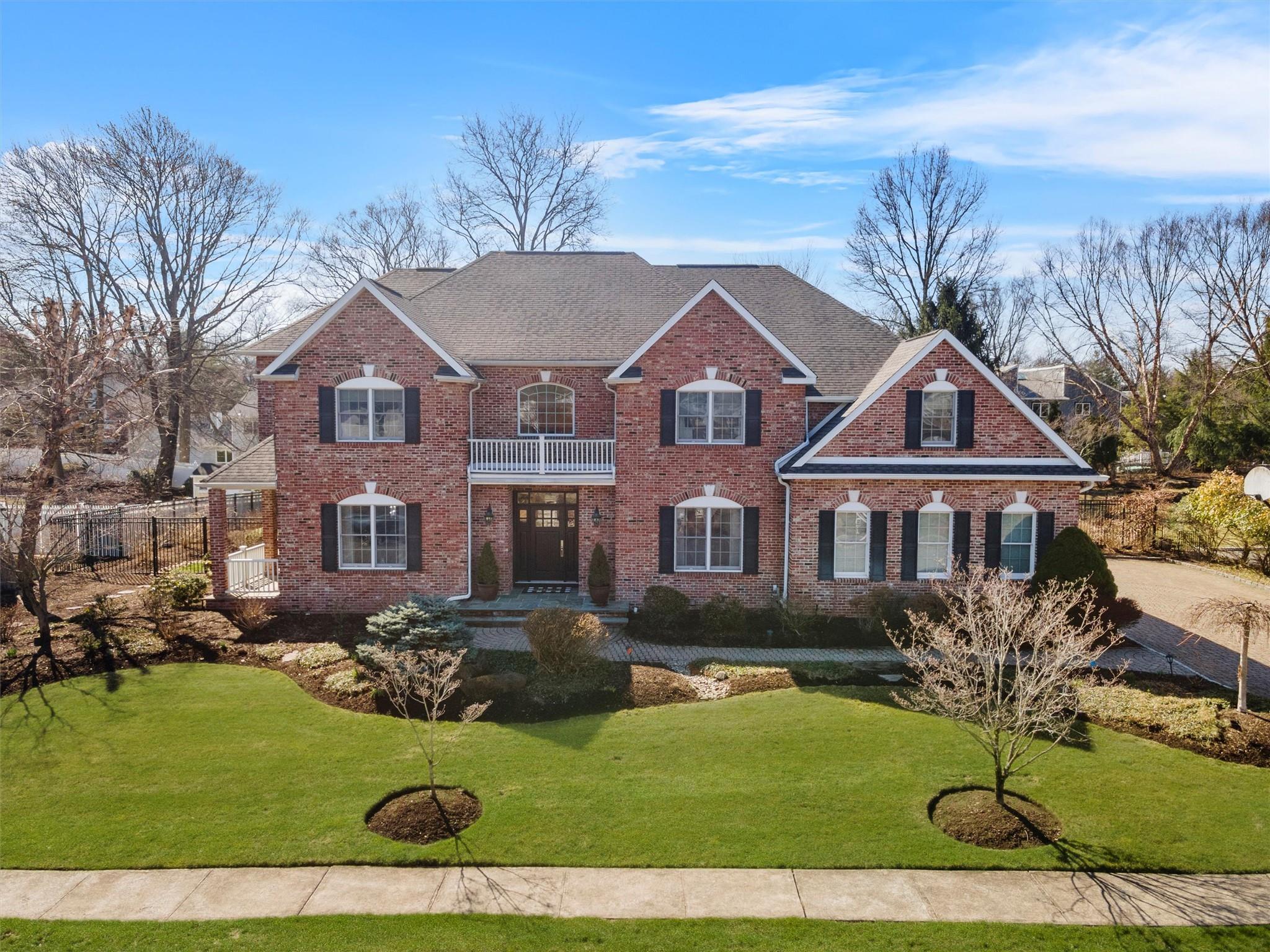 24 King Arthur Court Property Photo