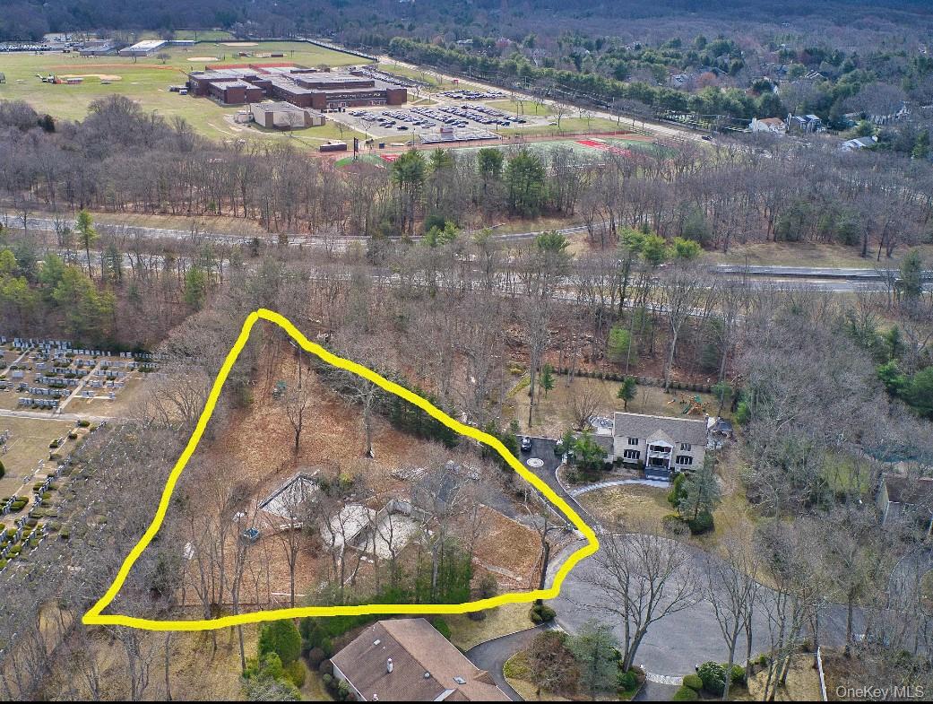 9 Jeanine Court Property Photo 8