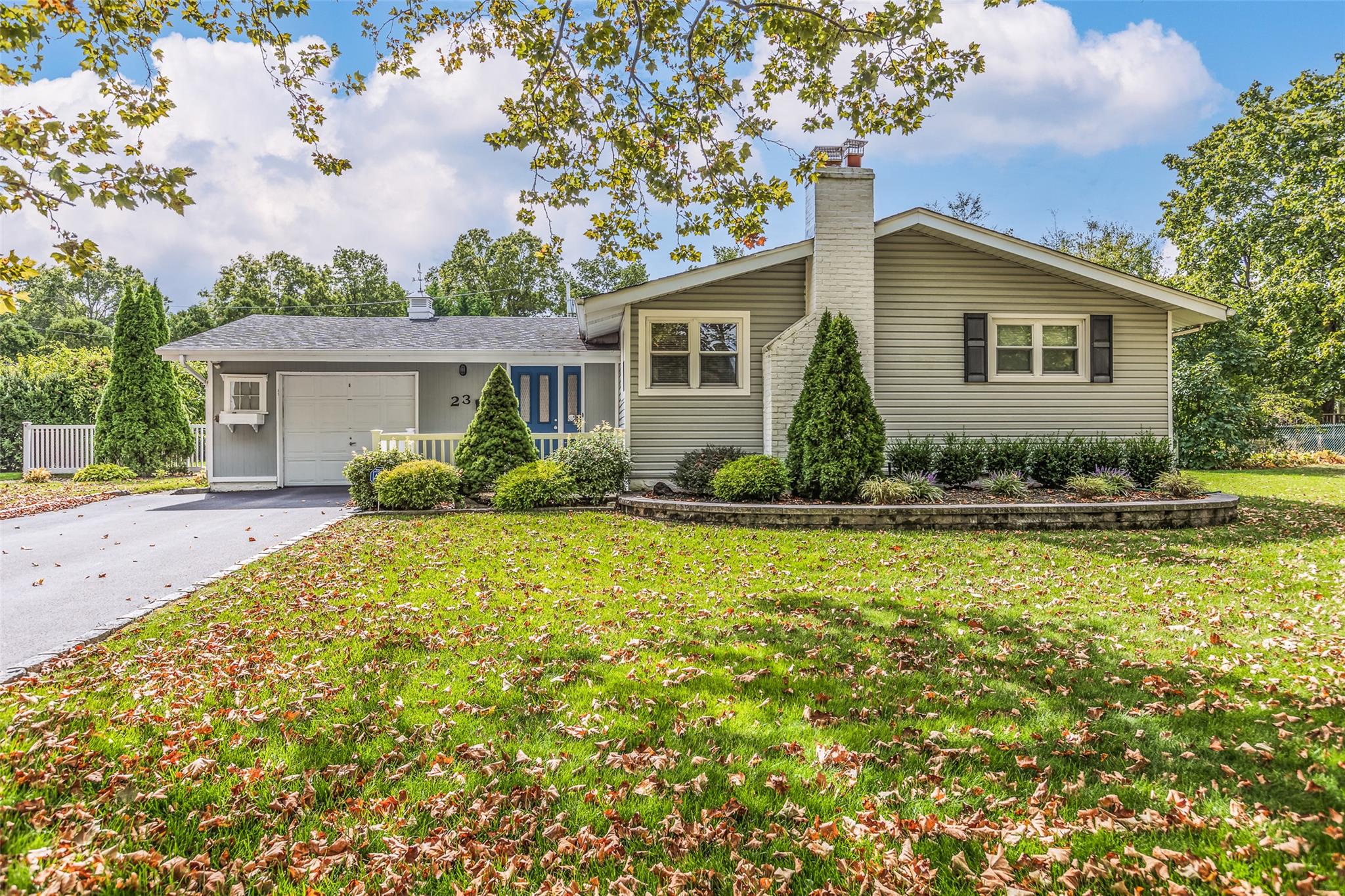 23 Pine Hill Lane Property Photo