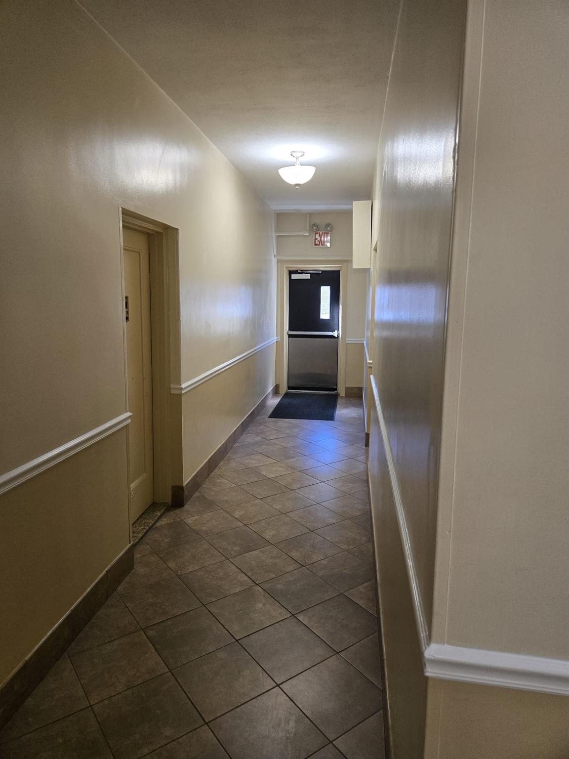 801 Bronx River Road 2G Property Photo 1