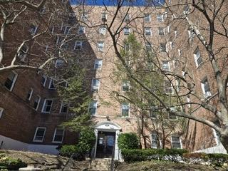 801 Bronx River Road 2g Property Photo 33