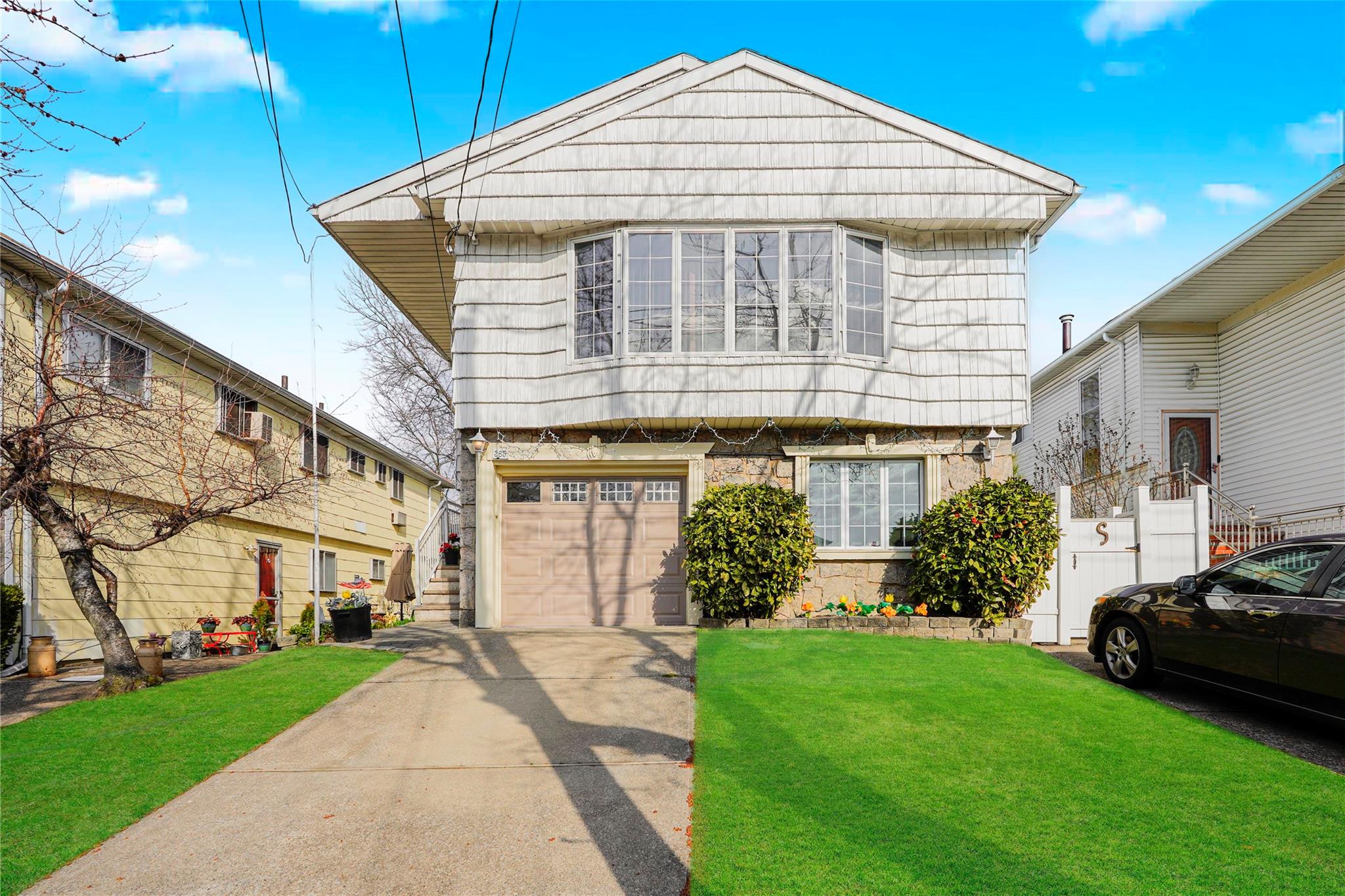 365 Buchanan Avenue Property Photo