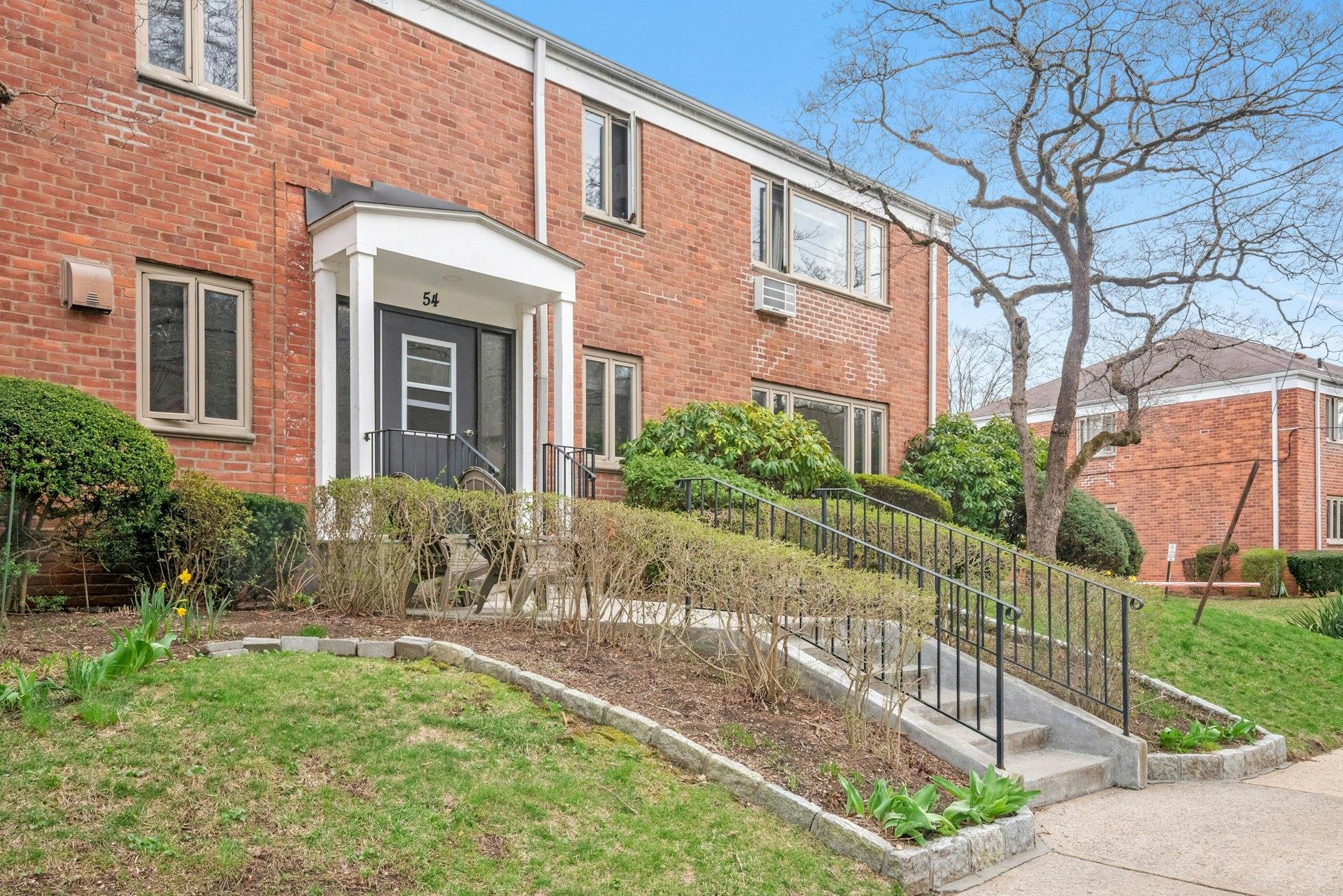 54 Lawrence B Property Photo