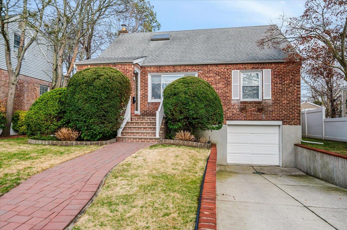 17 Firethorne Lane Property Photo