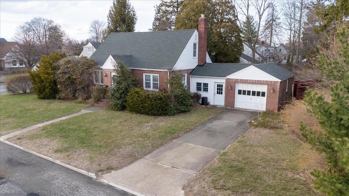 74 Floral Avenue Property Photo