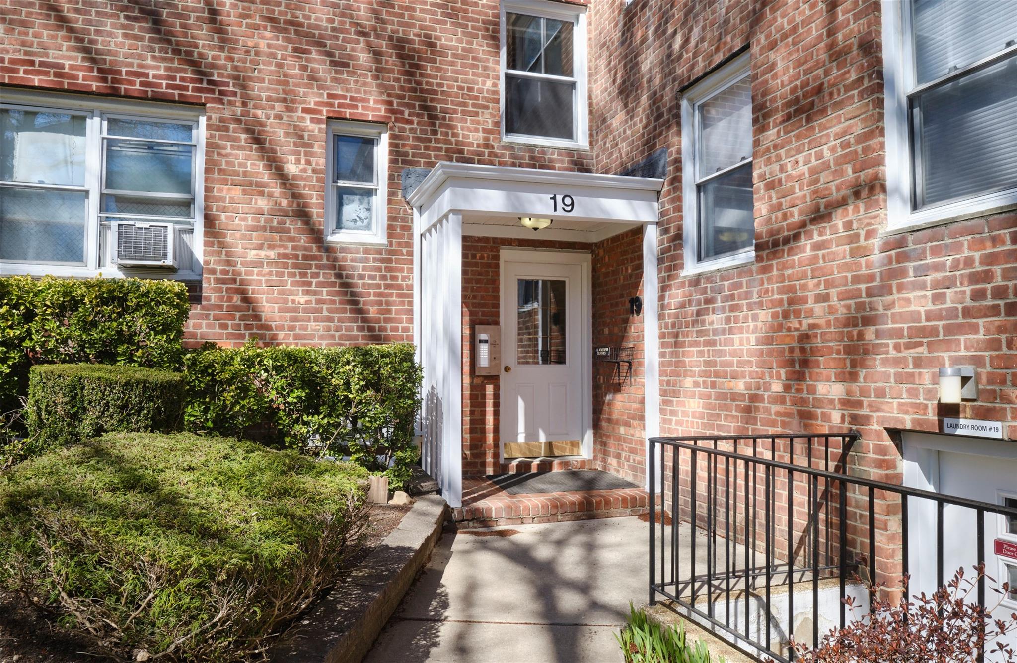 19 Edwards Street 2f Property Photo