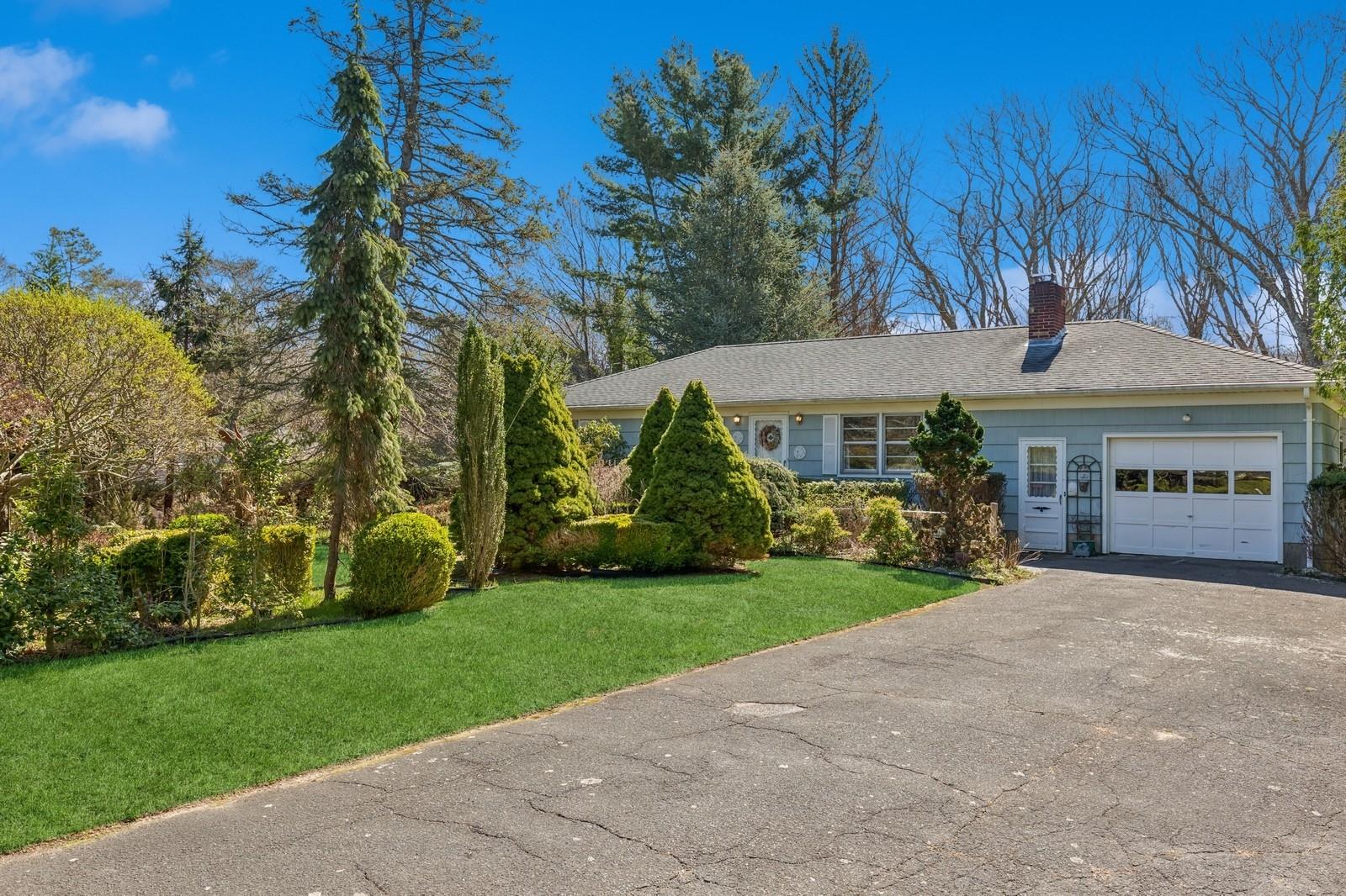 495 Knollwood Lane Property Photo