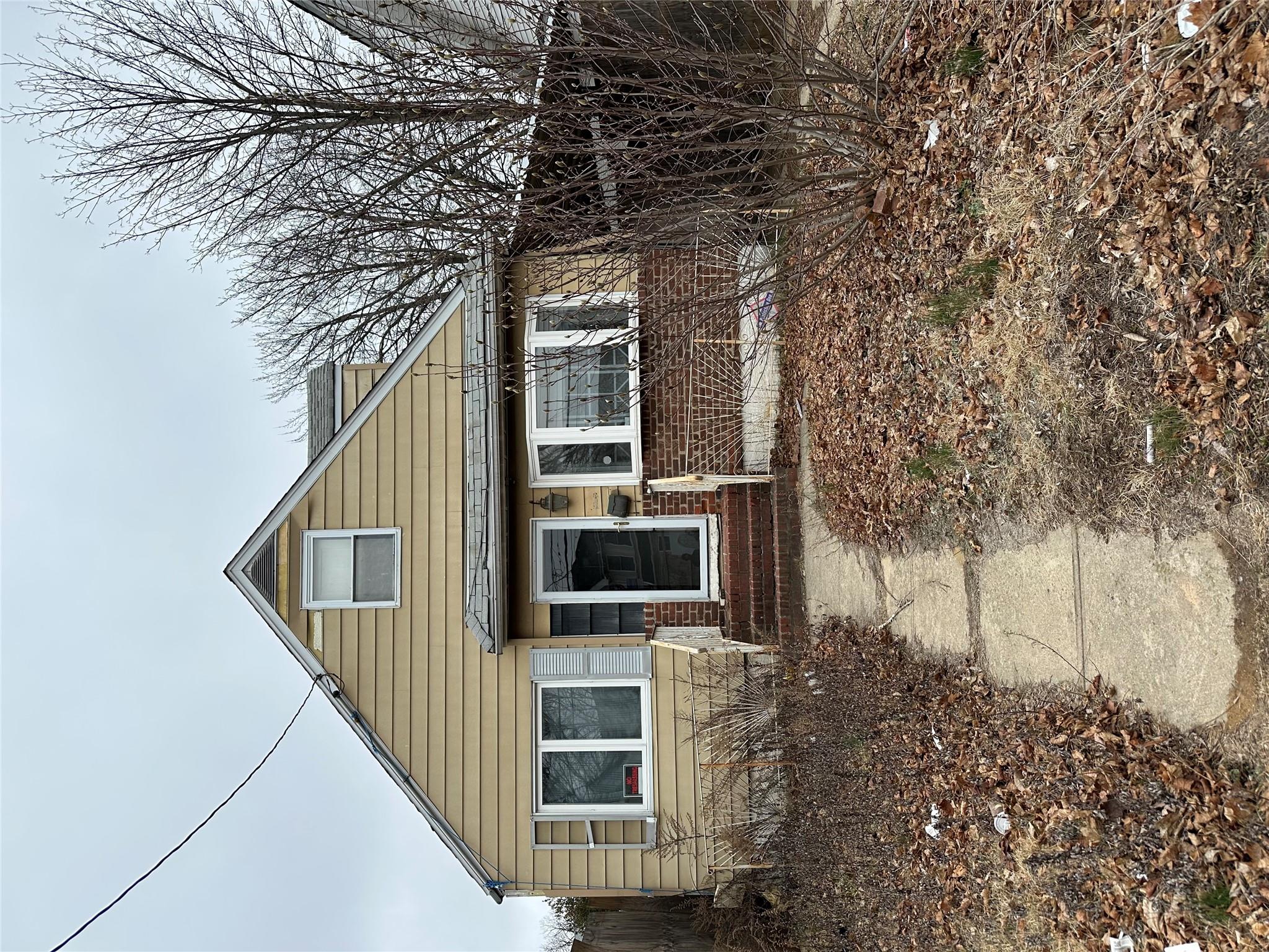 136-08 Hook Creek Boulevard Property Photo