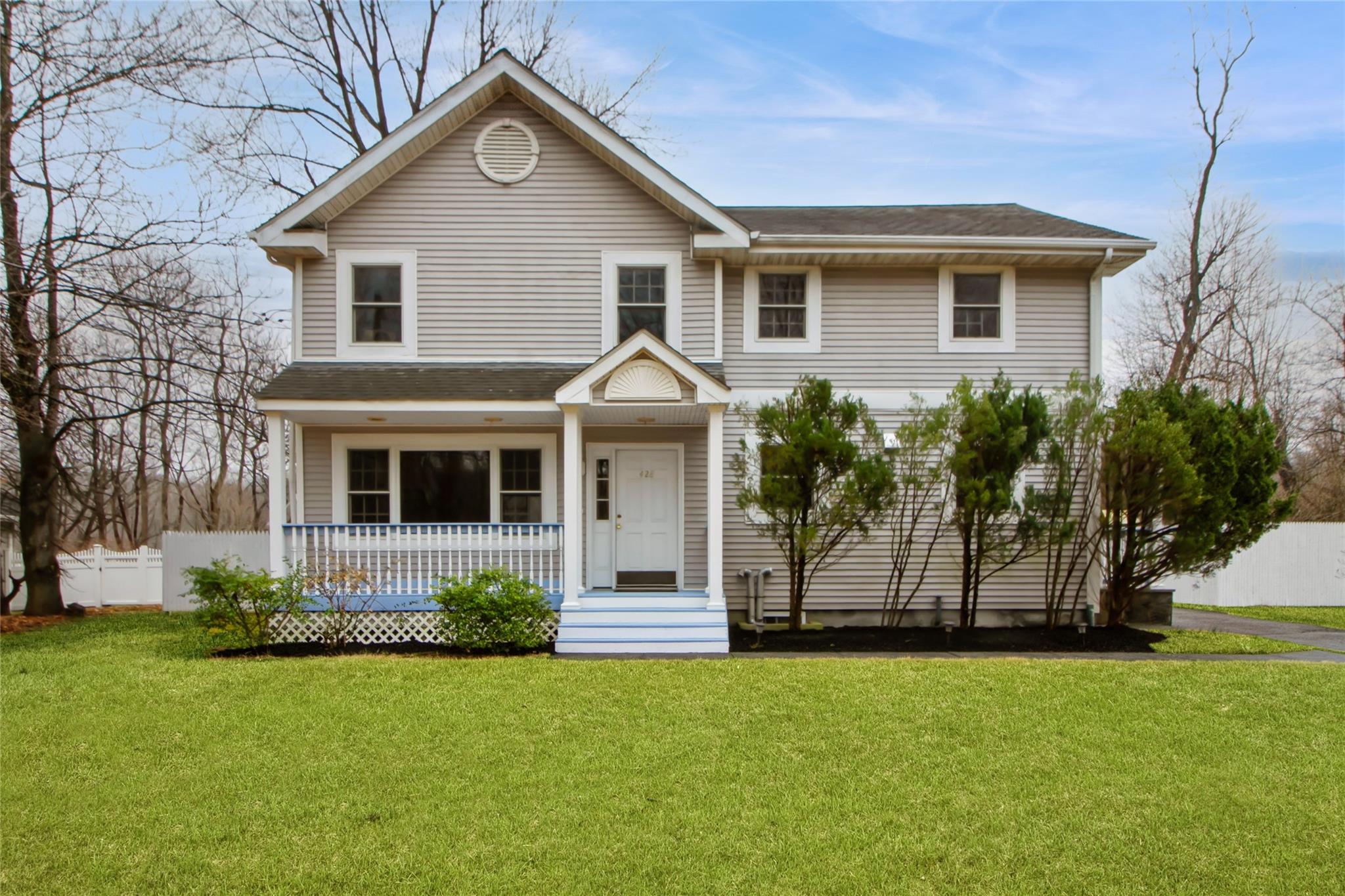 428 Saw Mill River Road Property Photo