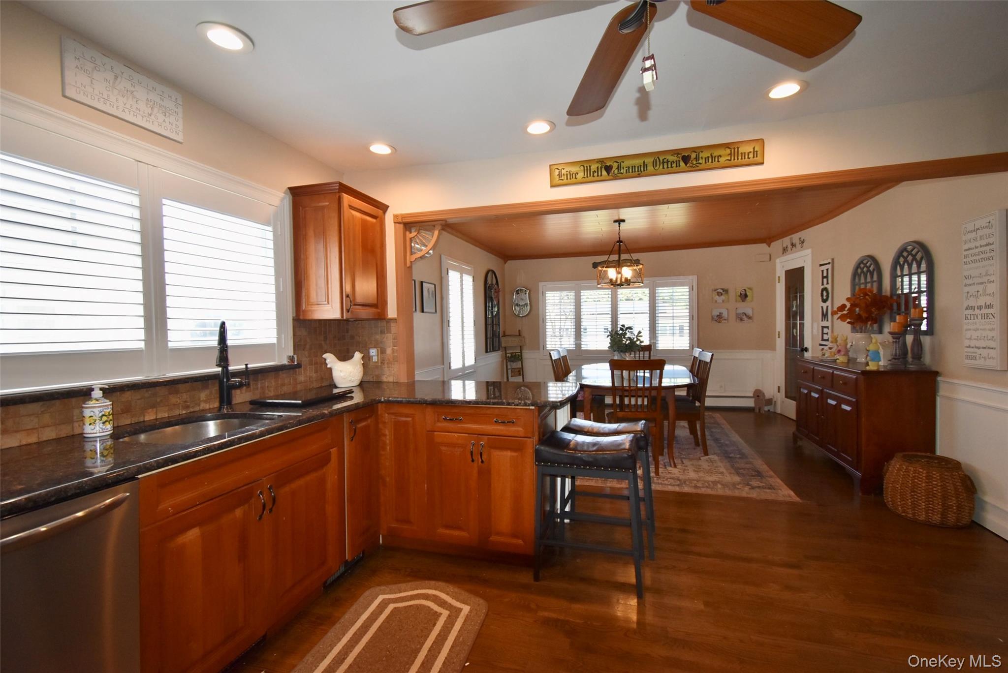 55 Willow Lane Property Photo 10