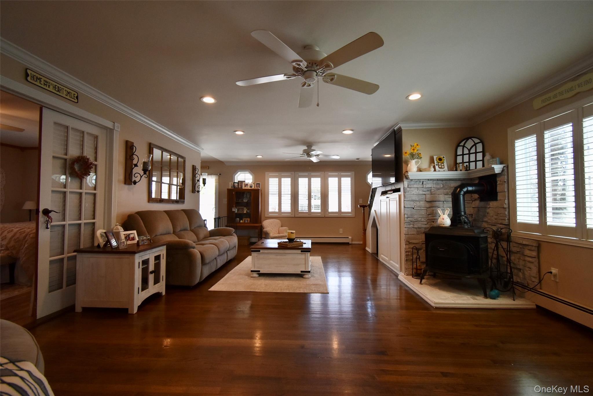 55 Willow Lane Property Photo 11