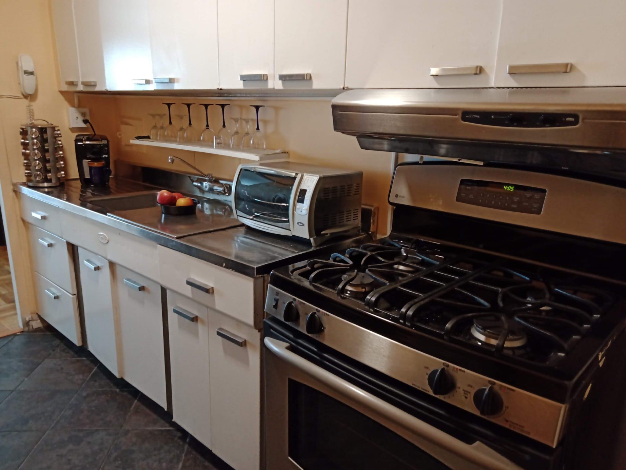 2 Fordham Hill Oval Property Photo
