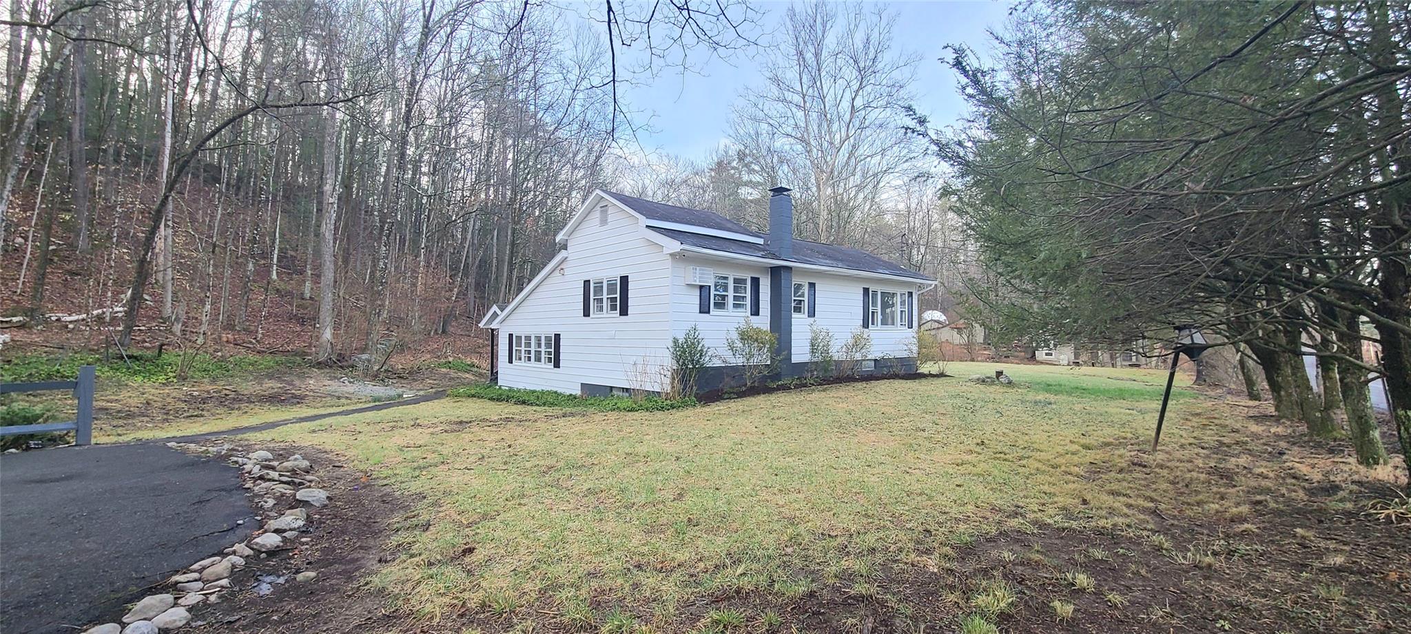1320 Berme Road Property Photo