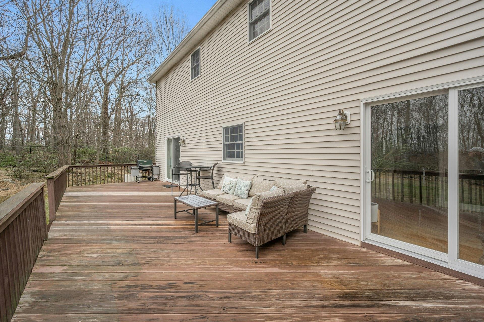 13 Laurie Lane Property Photo 24